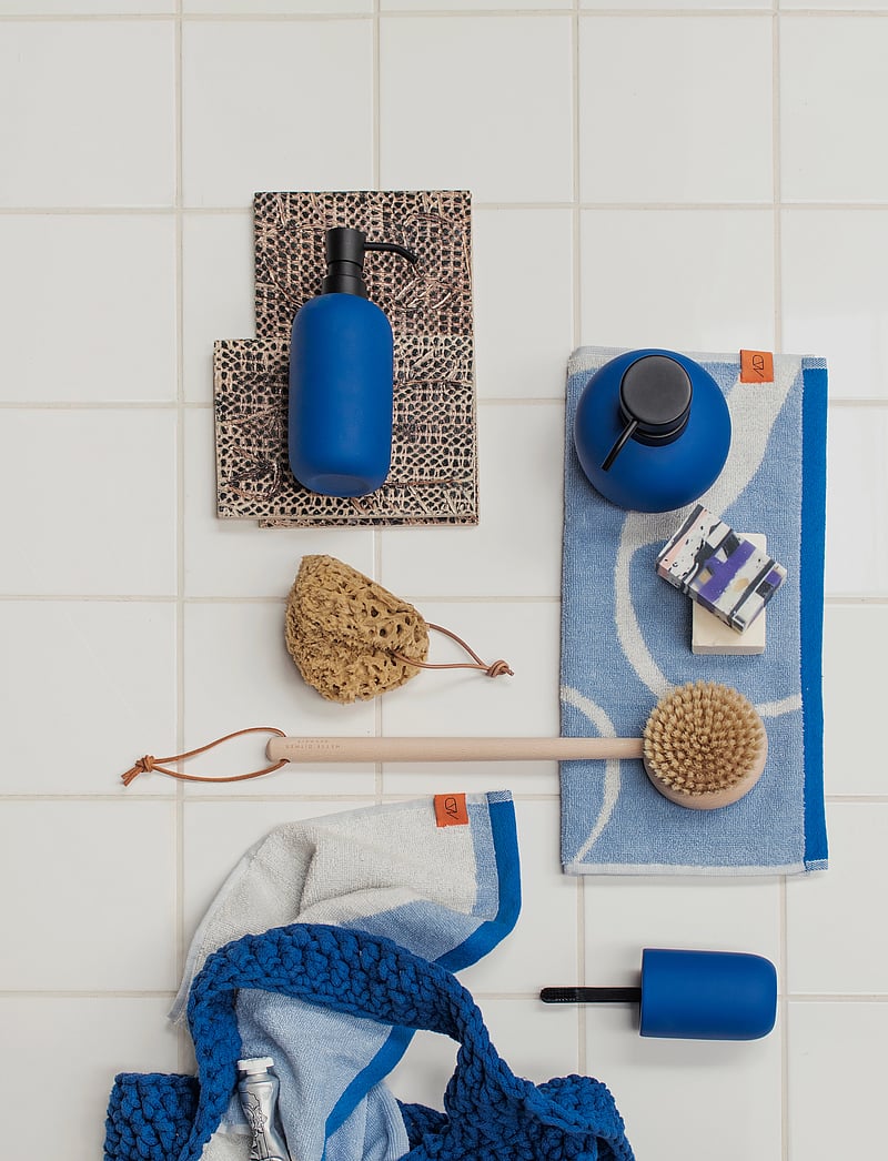 Mette Ditmer - NOVA ARTE guest towel, 2-pack - gästehandtücher - light blue / off-white - 1