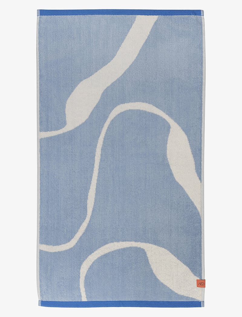 Mette Ditmer - NOVA ARTE bath towel - badetücher - light blue / off-white - 0