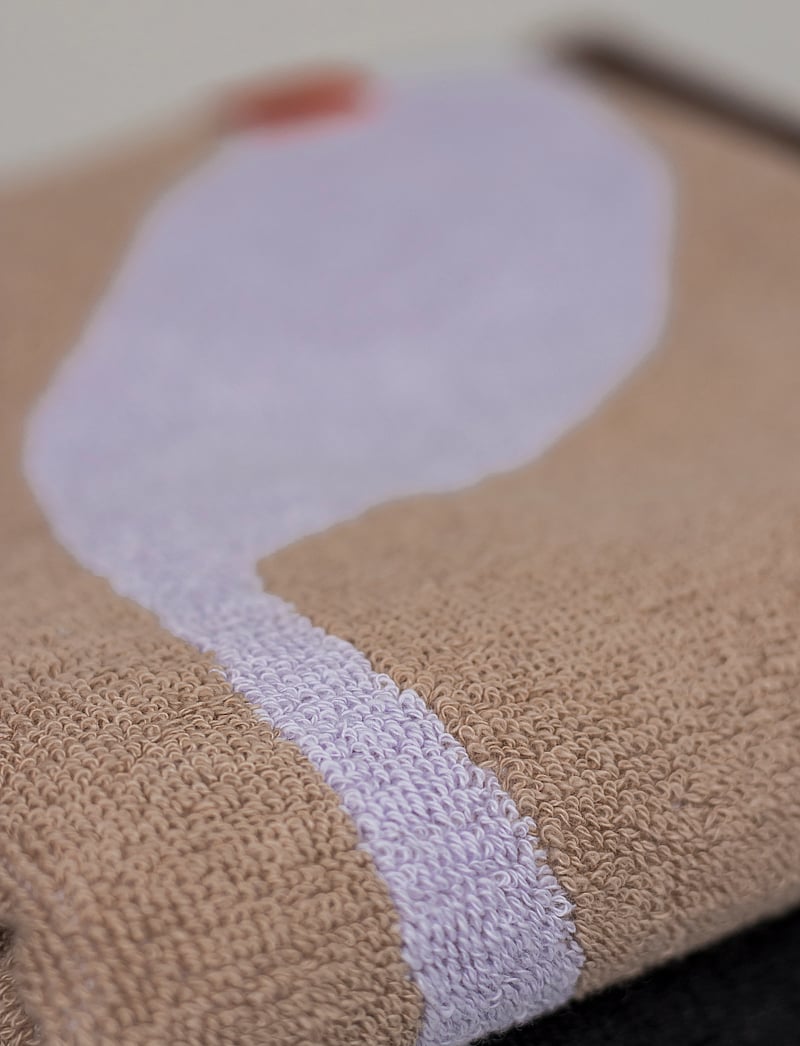 Mette Ditmer - NOVA ARTE bath towel - badetücher - sand / lilac - 2