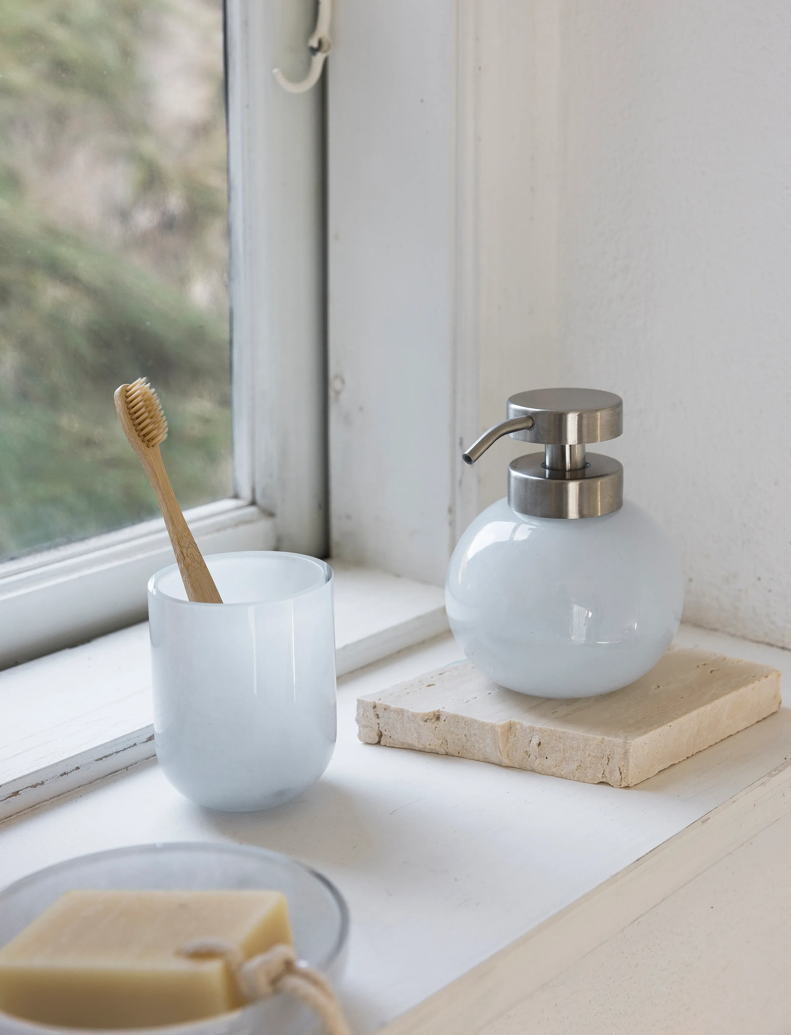 Mette Ditmer - OPAL dispenser - pompes à savon, tasses à savon et porte-savons - light blue - 4