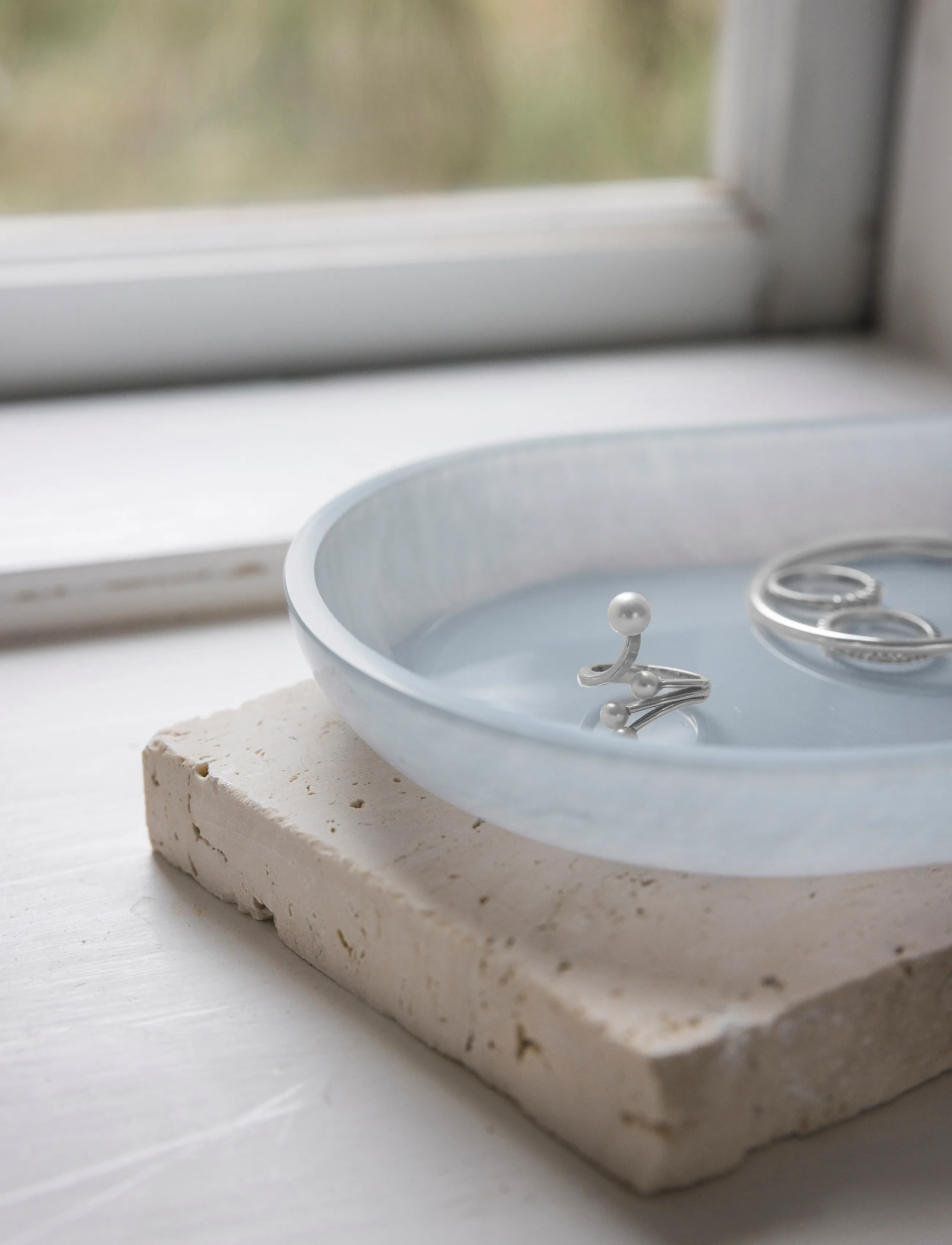 Mette Ditmer - OPAL tray - kandikud - light blue - 2