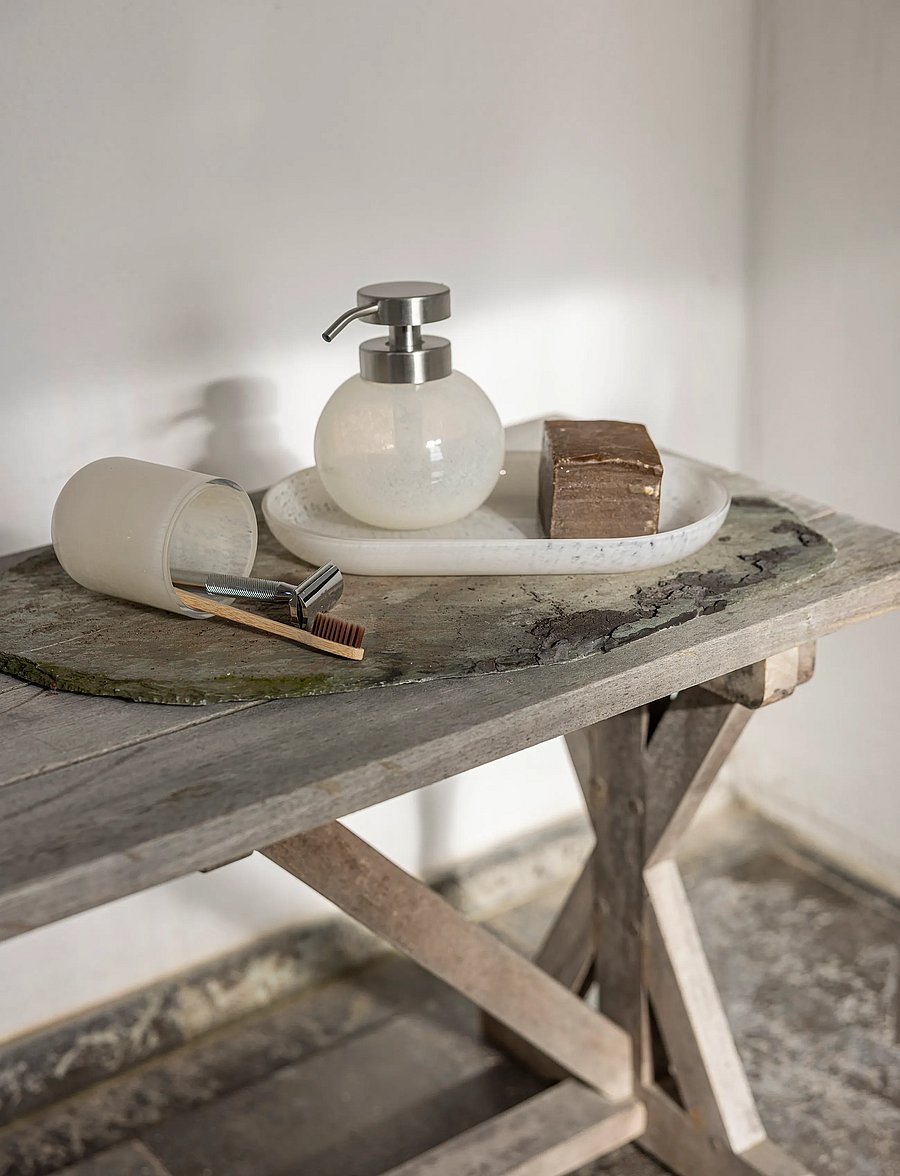 Mette Ditmer - OPAL toothbrush holder - hambaharjahoidjad - linen - 3