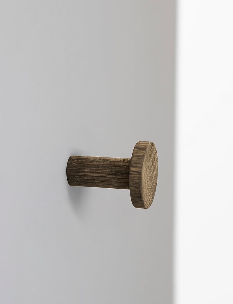 Mette Ditmer - POINT hook, 2-pack - osta hinna alusel - dark oiled - 2