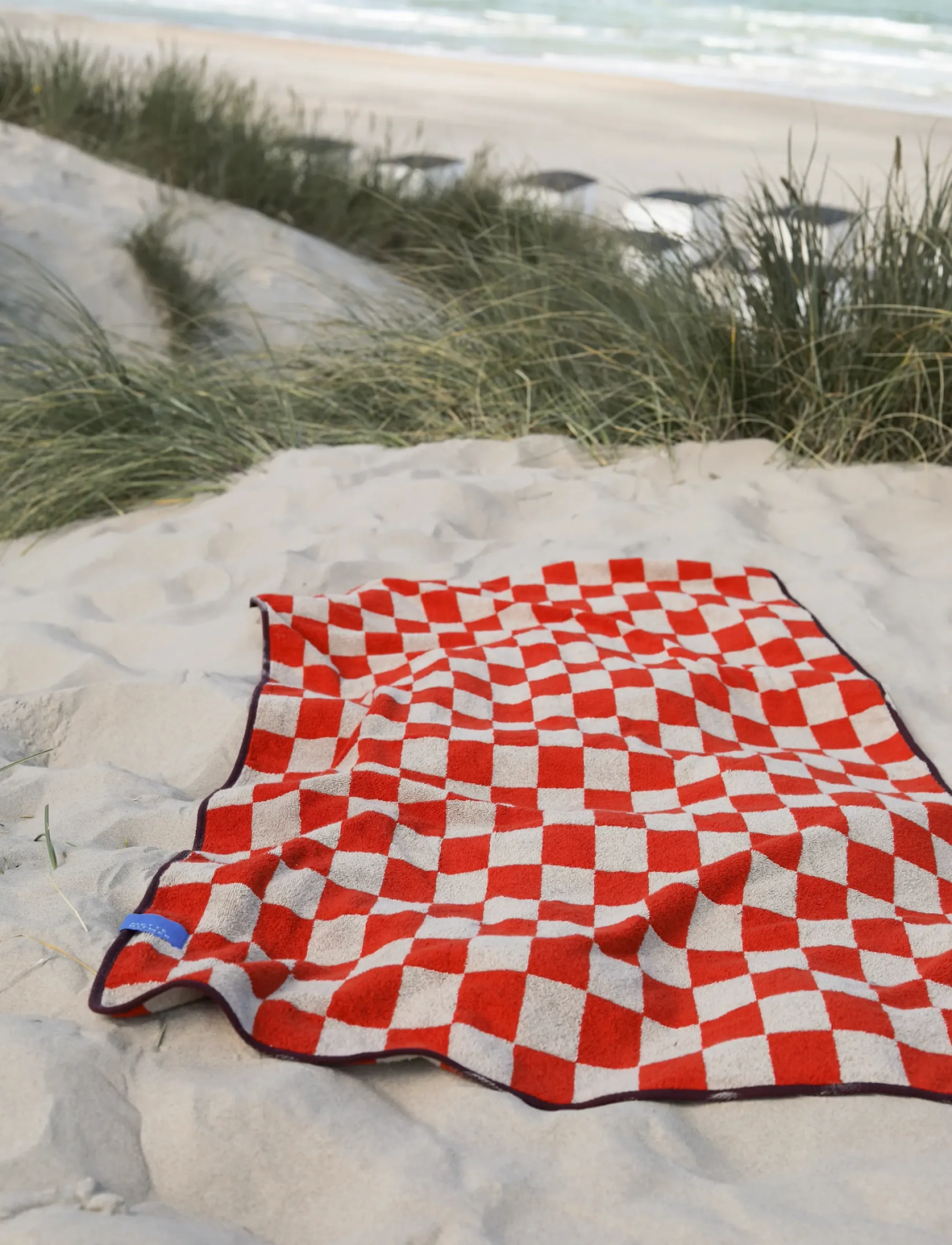 Mette Ditmer - RETRO beach towel - dark orange - 3