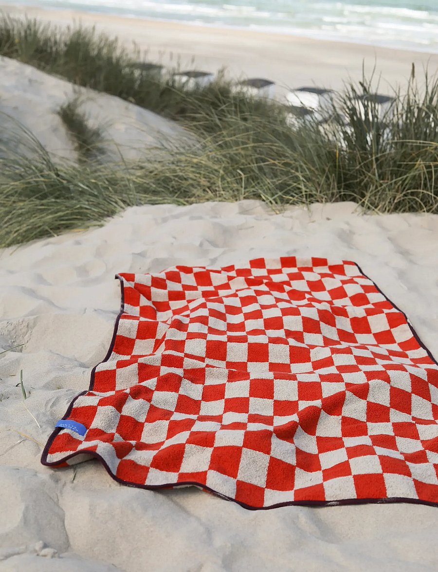 Mette Ditmer - RETRO beach towel - saunalinad - dark orange - 3