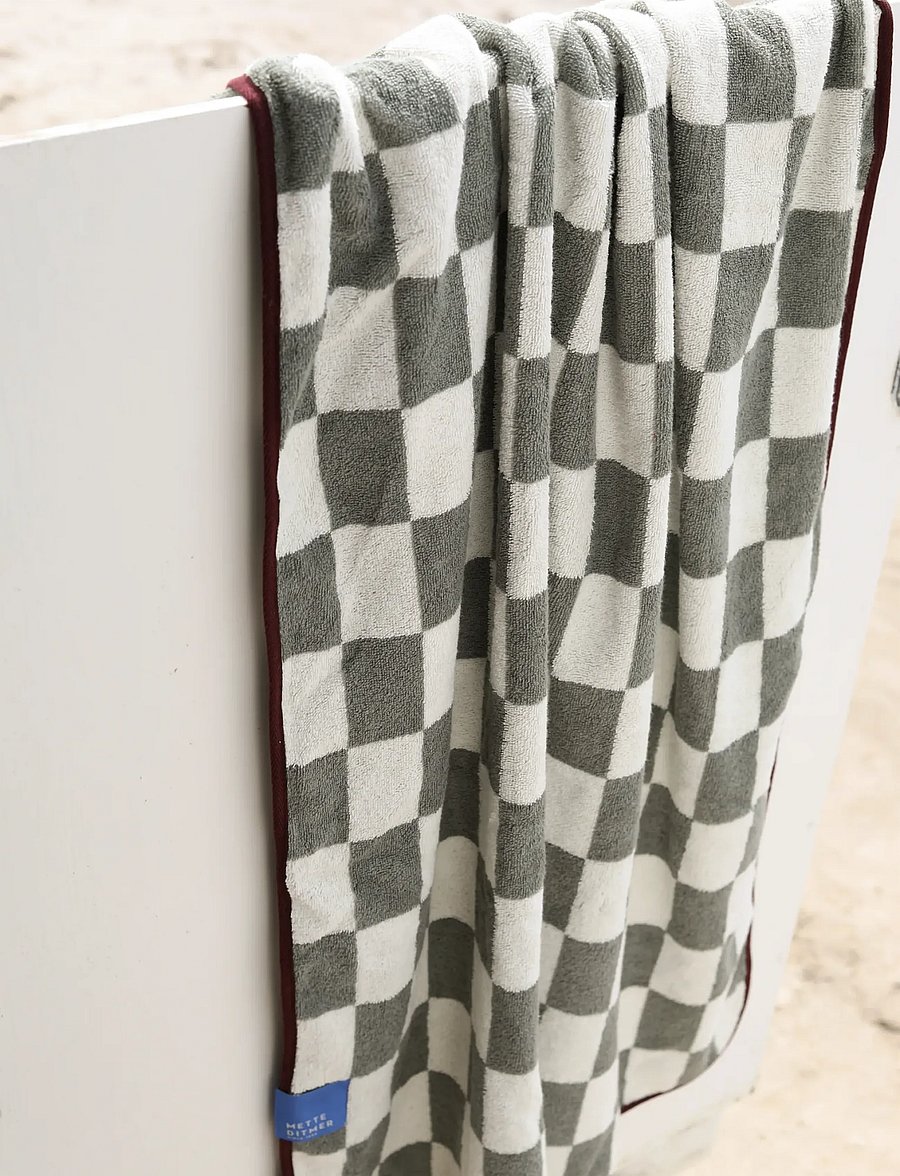 Mette Ditmer - RETRO beach towel - saunalinad - sage green - 0