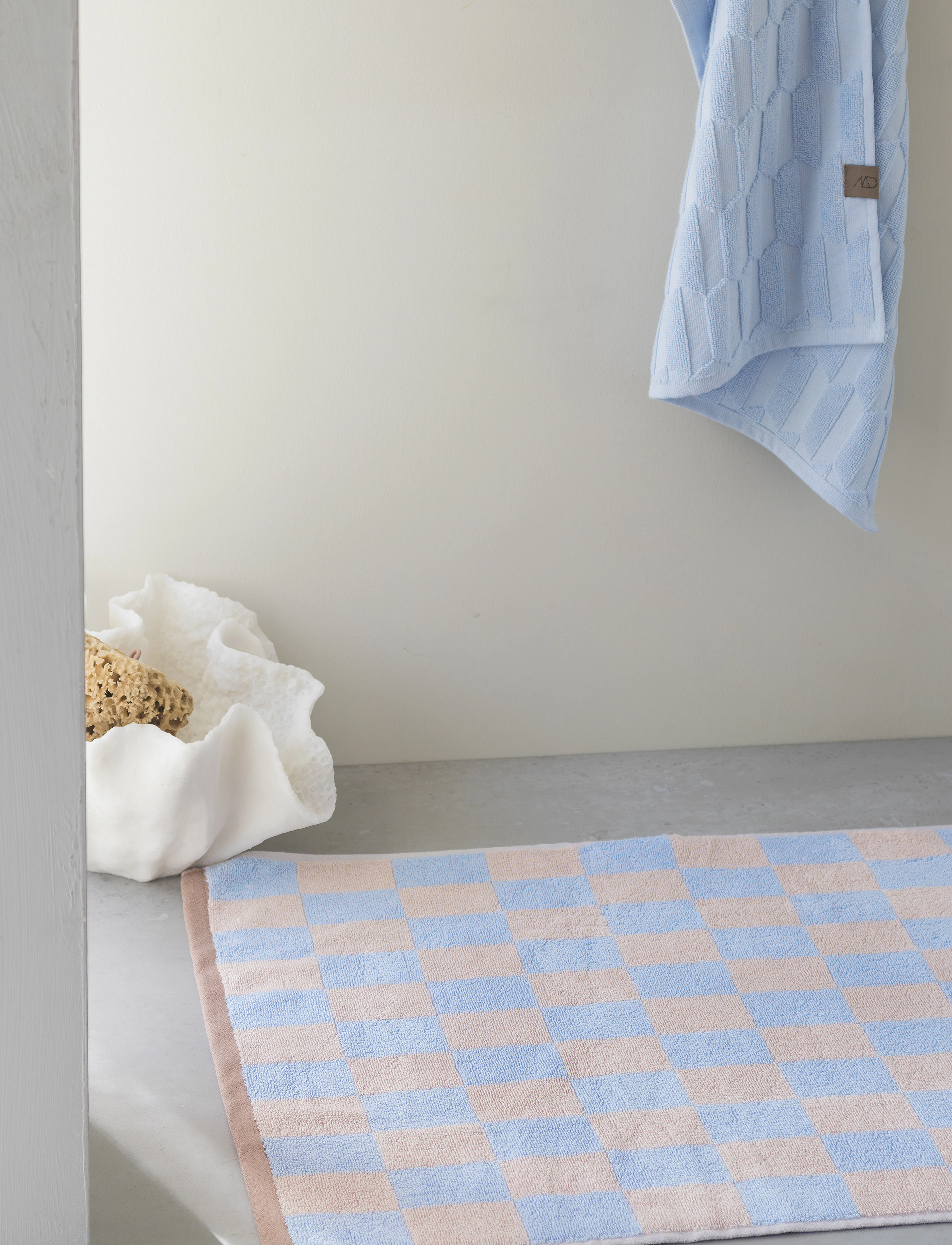 Mette Ditmer - RETRO bath mat - mattor - light blue - 2