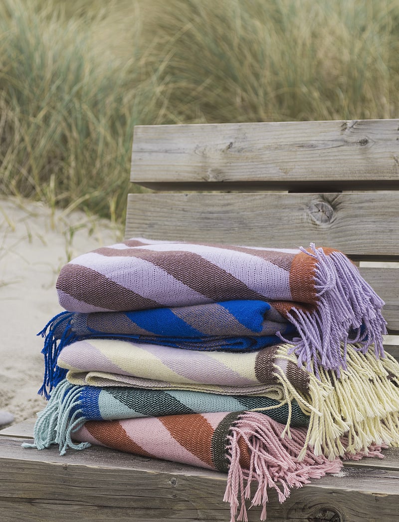 Mette Ditmer - RETRO throw - decken - lilac - 5