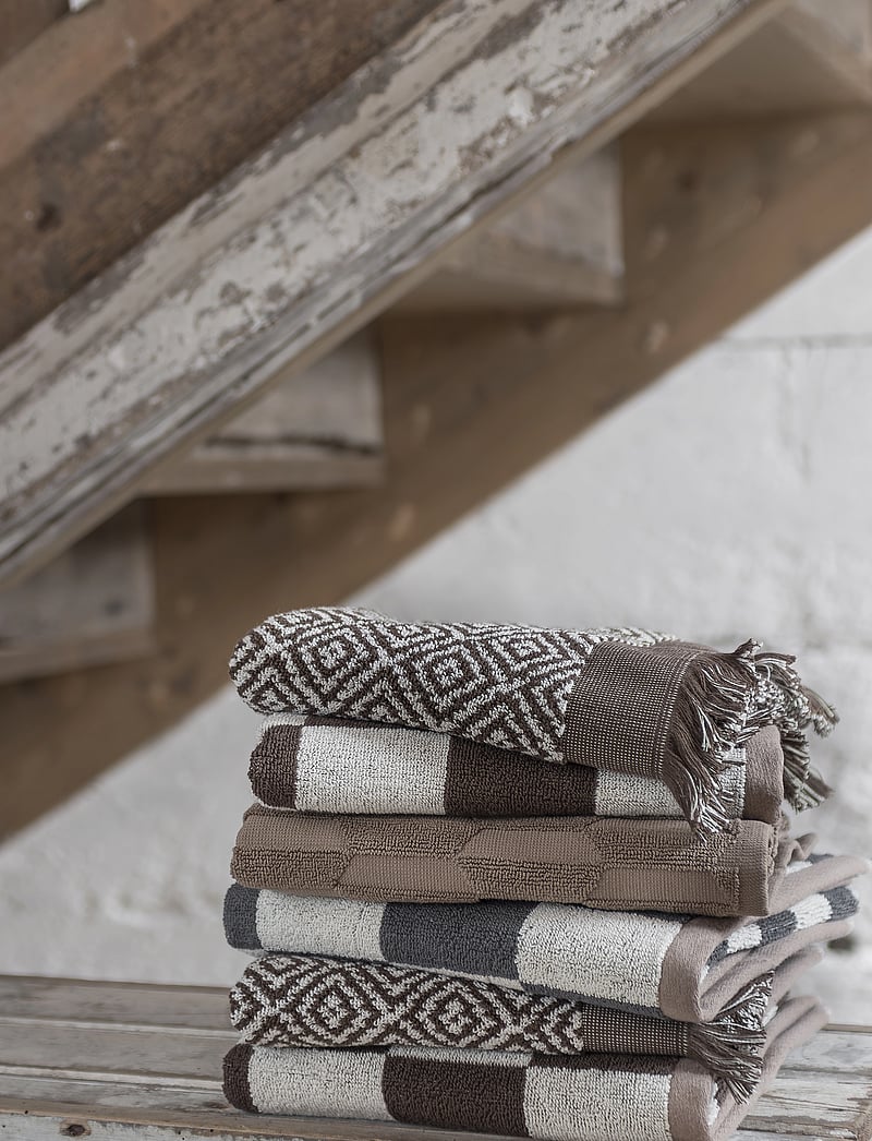 Mette Ditmer - RETRO bath towel - badetücher - chocolate - 0