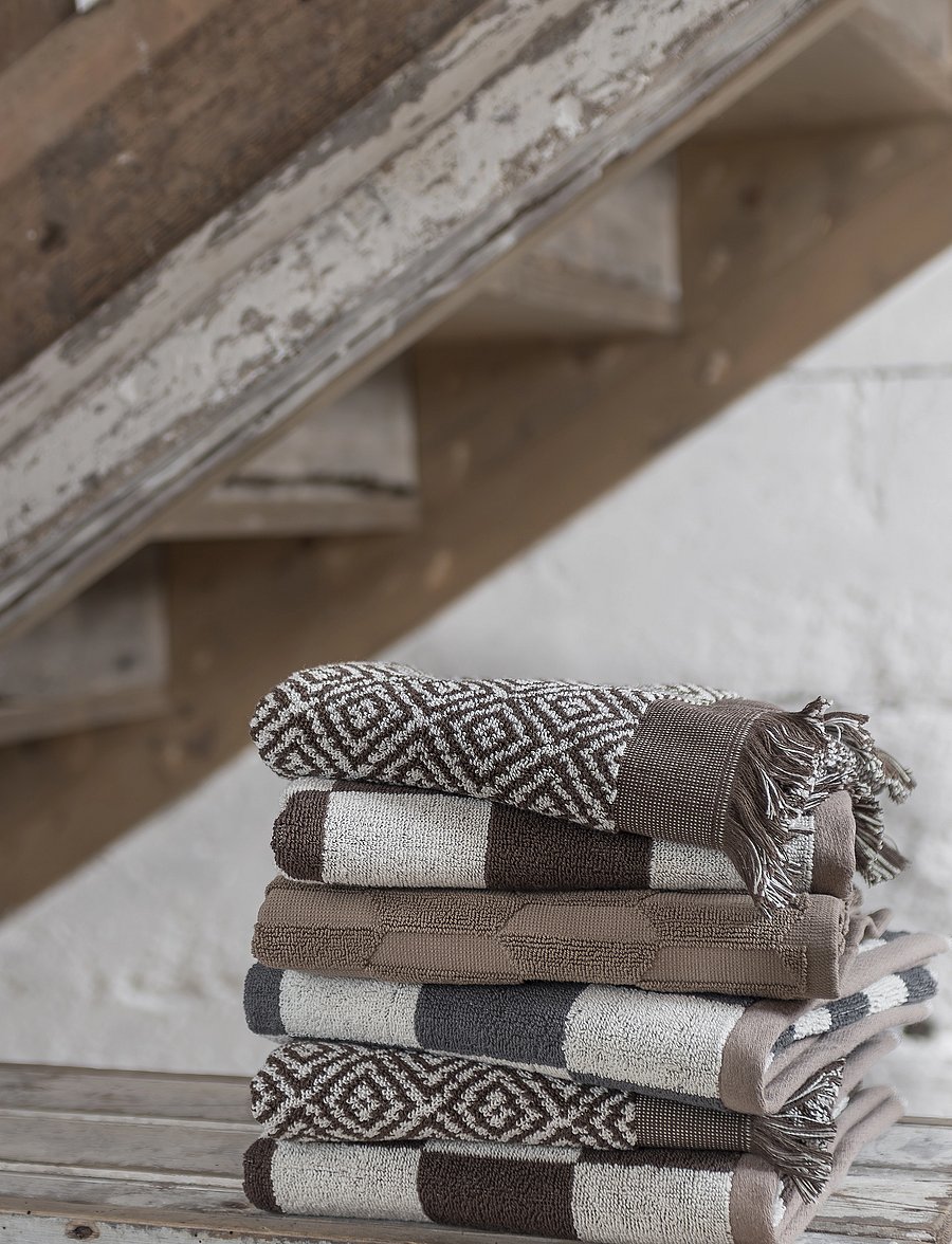 Mette Ditmer - RETRO bath towel - badetücher - dark grey - 3