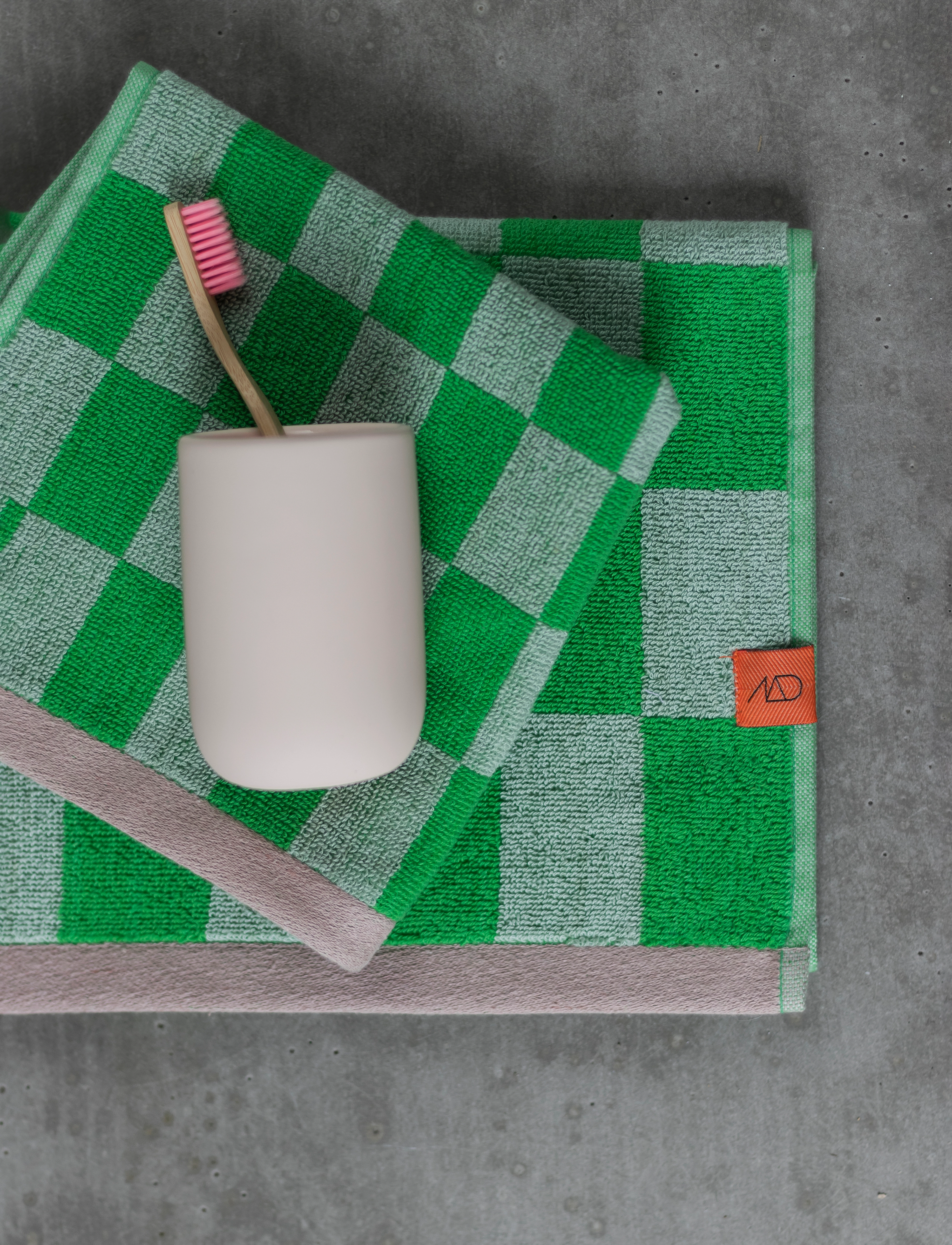 Mette Ditmer - RETRO hand towel - hand towels - classic green - 2