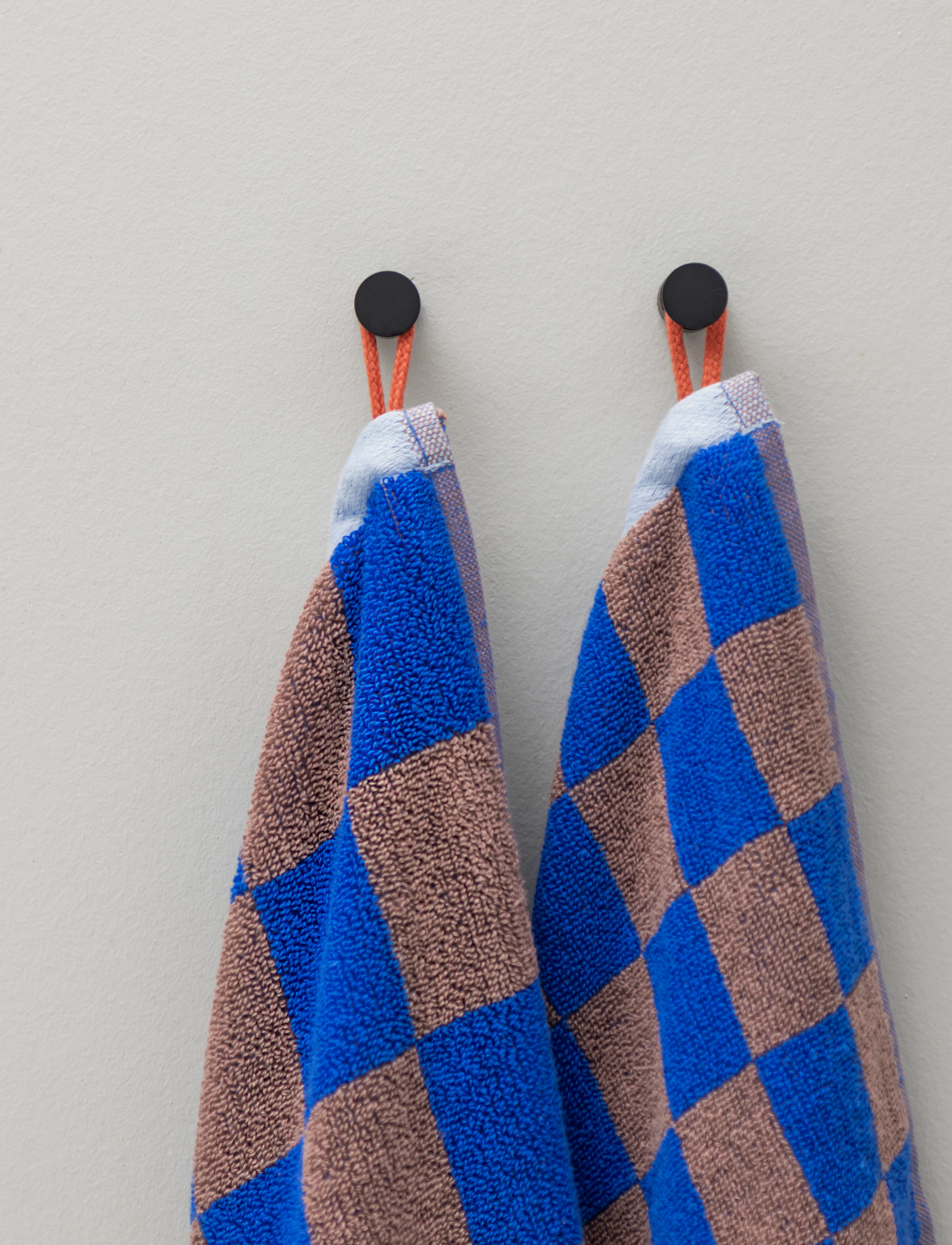 Mette Ditmer - RETRO hand towel - håndklær & badelaken - cobalt - 2