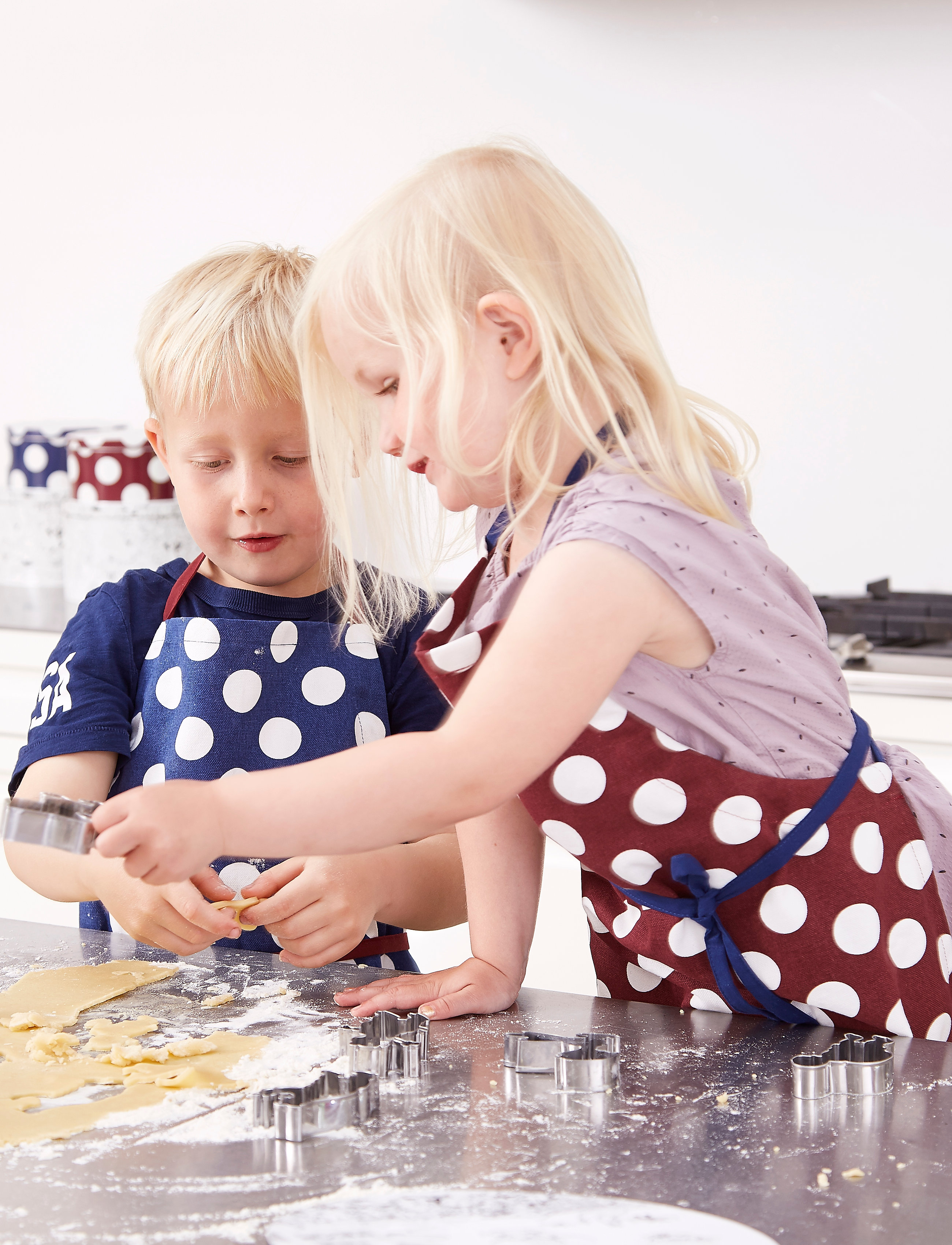 Mette Ditmer Rasmus Klump Cake Forms Set, One Size, Baking & Cooking, Silber - Cookie Cutters, Kinder