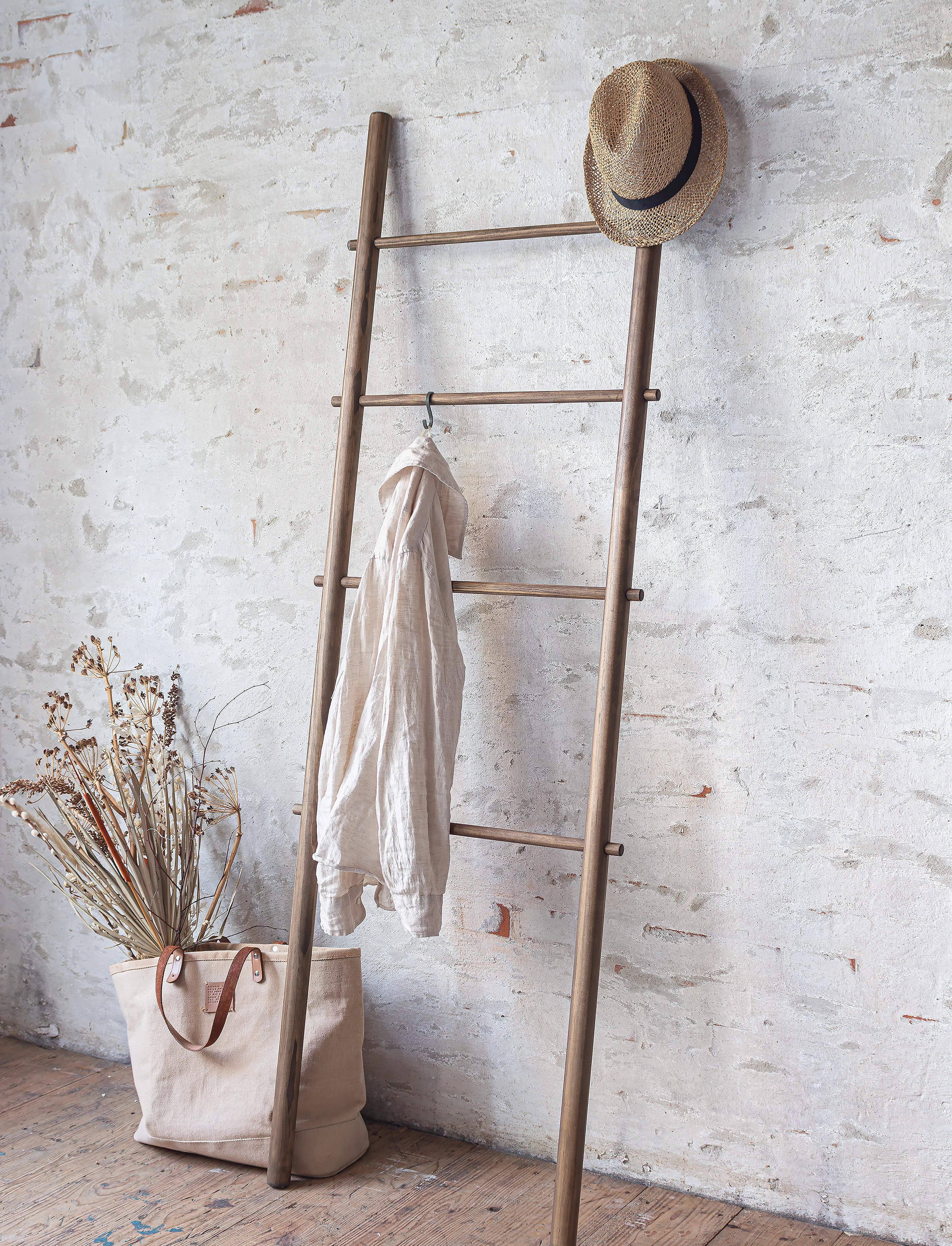 Mette Ditmer - ROOTS ladder - väggdekorationer - dark oiled - 4