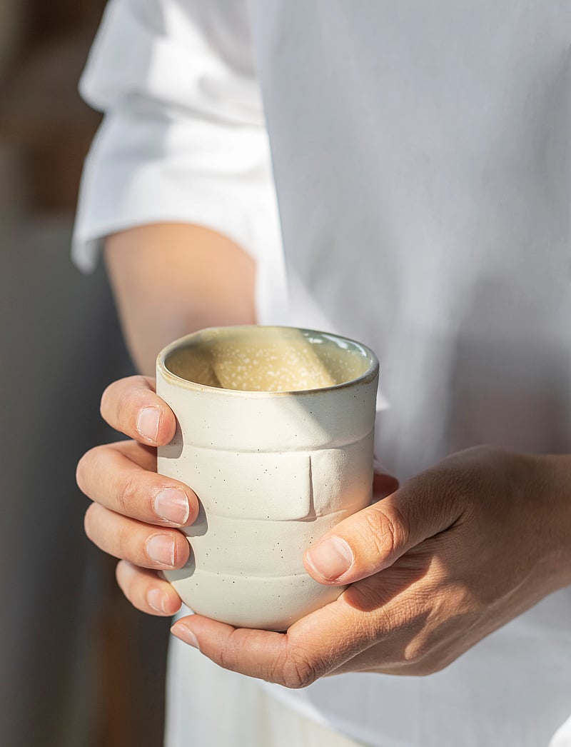 Mette Ditmer - SAND GRAIN mug, 30 cl., 2-pack - kaffetassen - straw - 2
