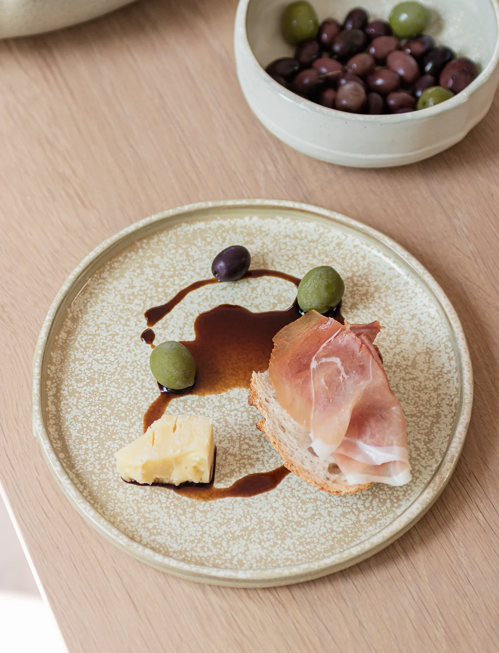 Mette Ditmer - SAND GRAIN plate, 2-pack - frühstücksteller - straw - 1