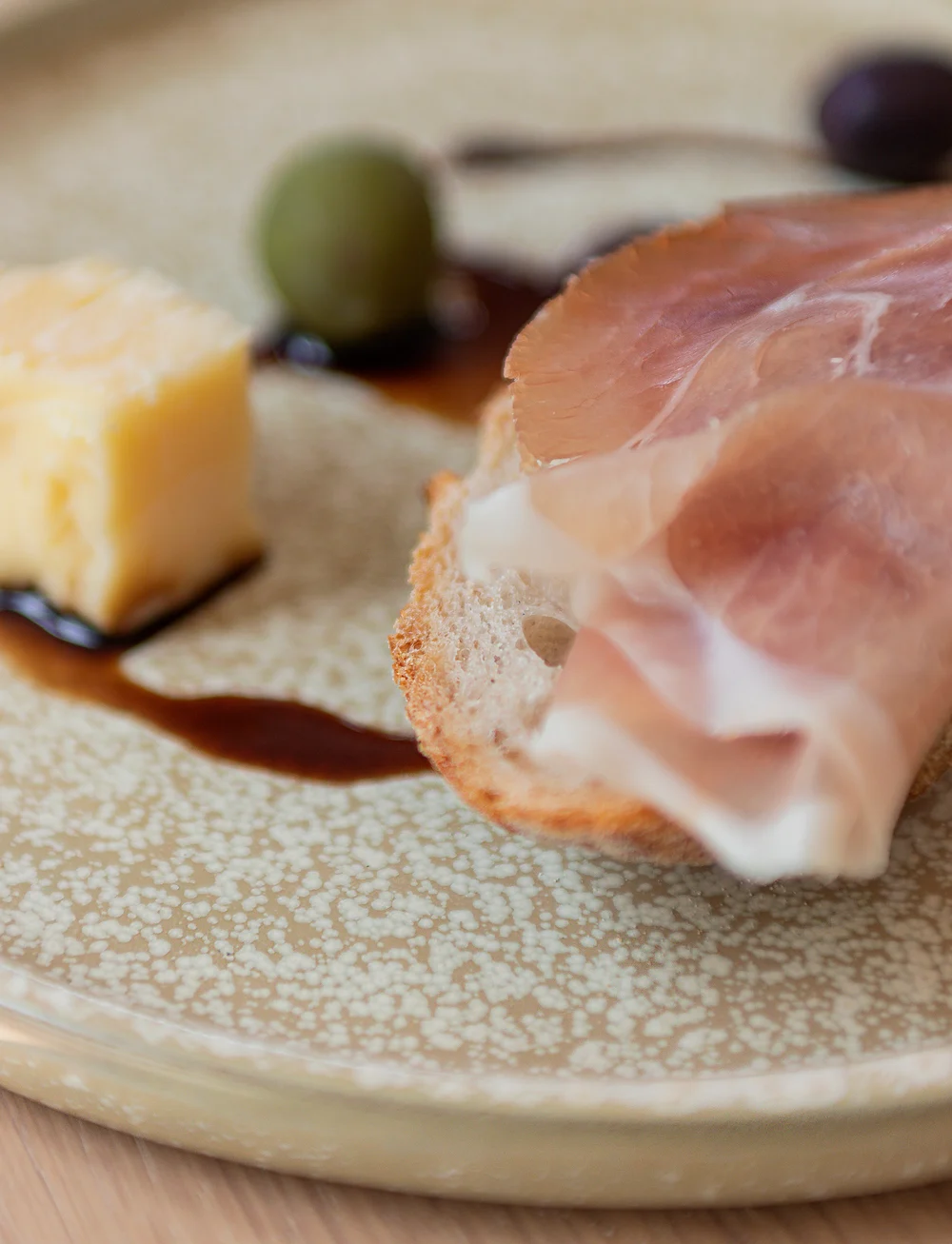 Mette Ditmer - SAND GRAIN plate, 2-pack - frühstücksteller - straw - 2