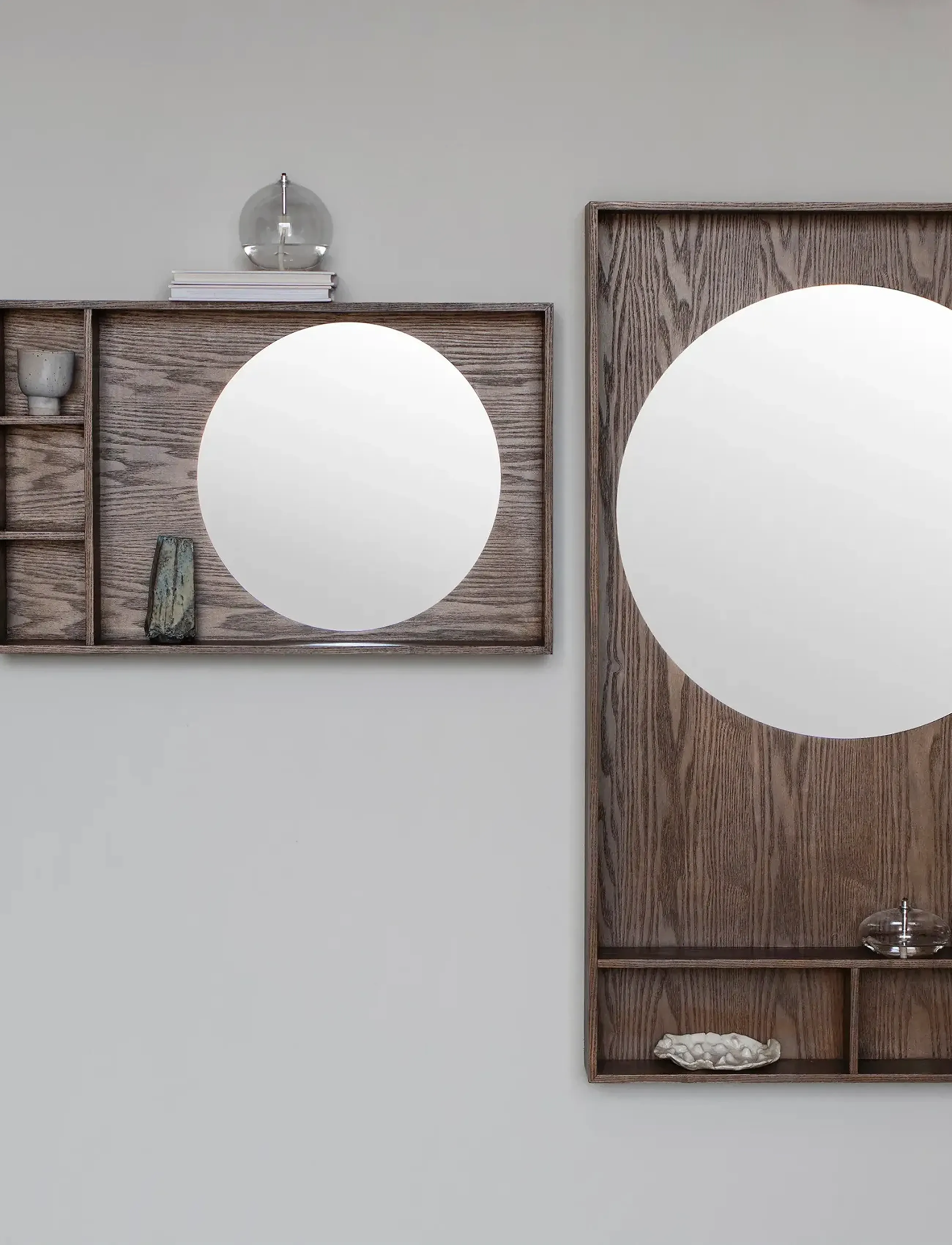 Mette Ditmer - SHOW-ME mirror shelf - hoiustamine ja riiulid - dark oiled - 4