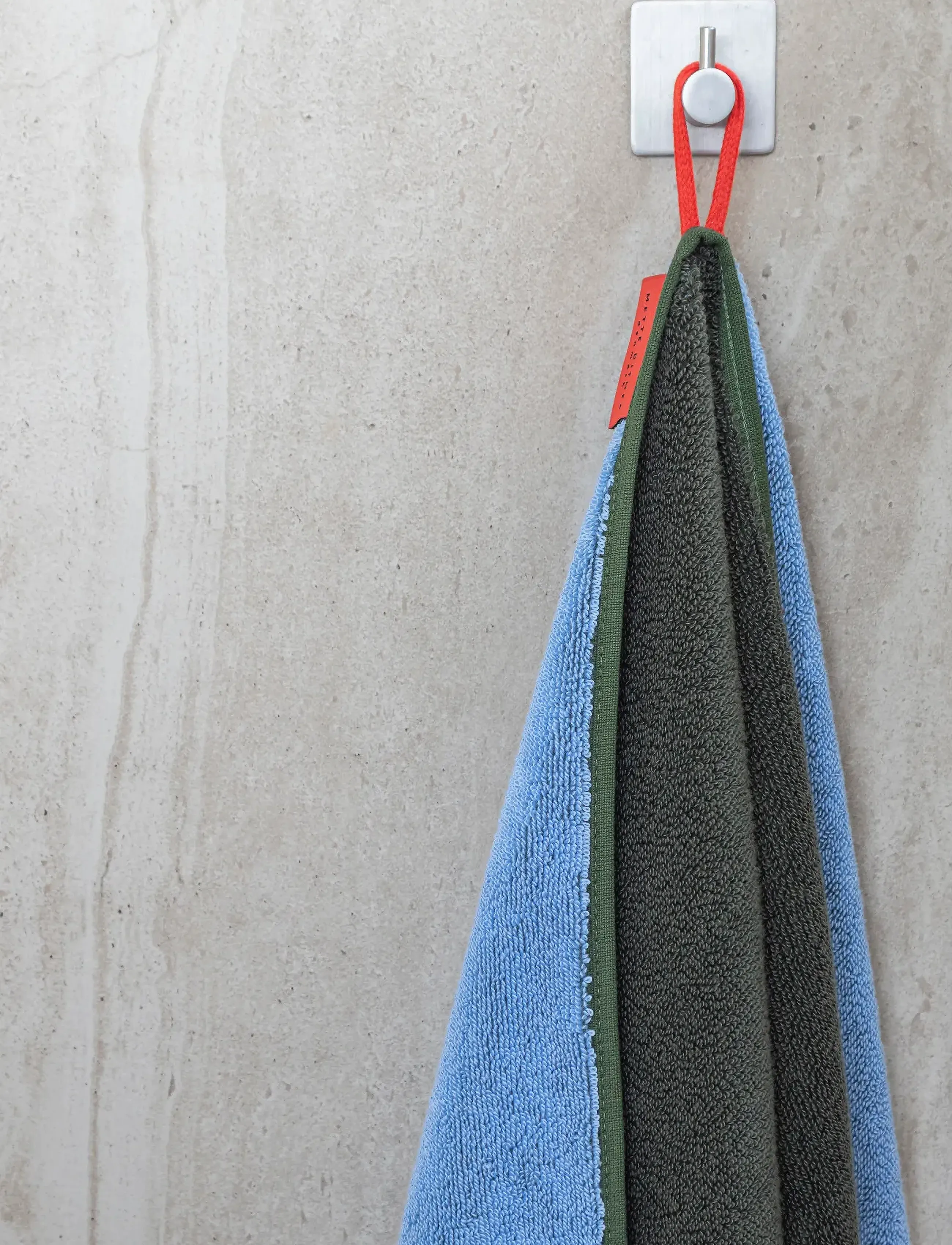 Mette Ditmer - SOFT guest towel, 2-pack - külaliste käterätikud - dark olive / light blue - 2