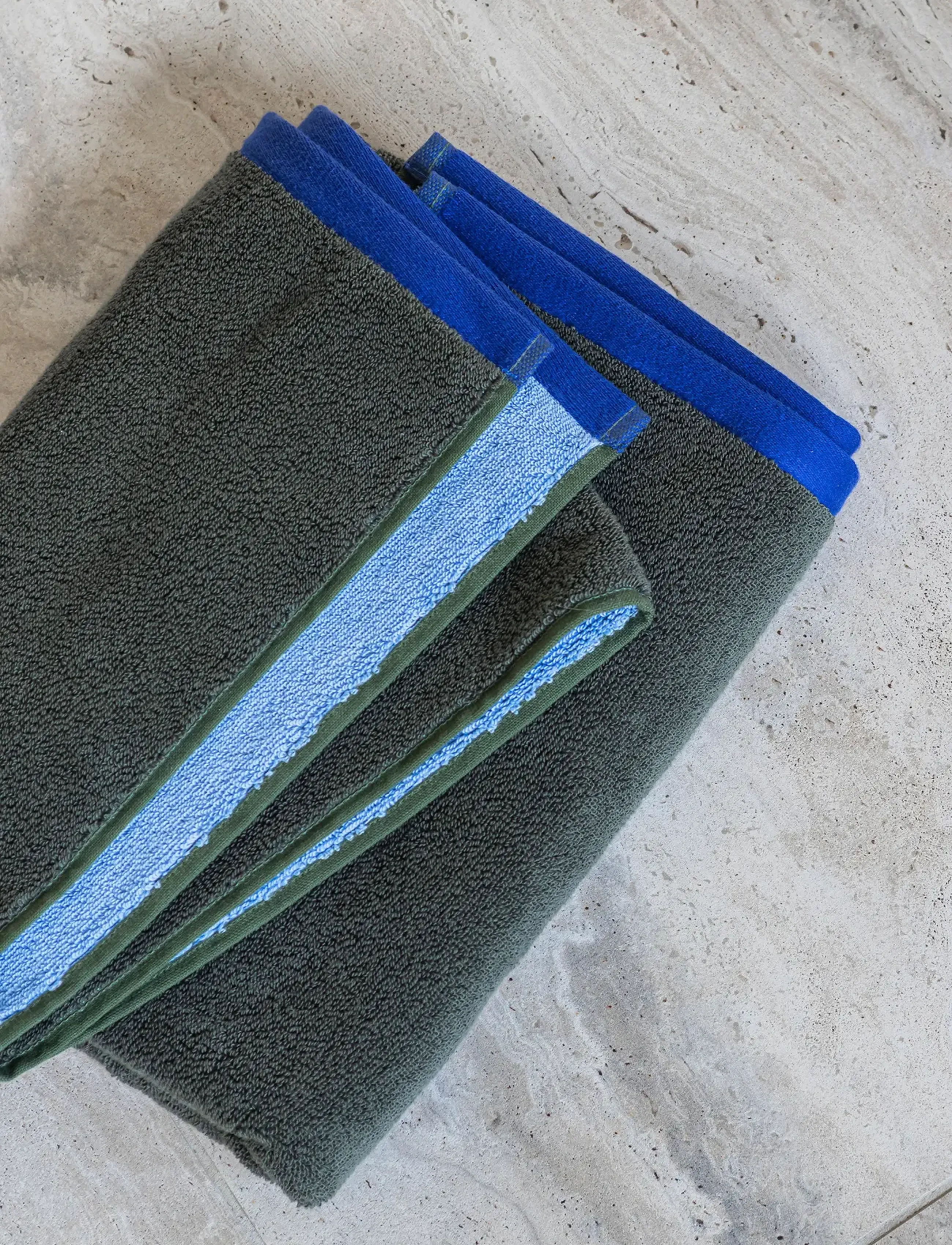 Mette Ditmer - SOFT towel - saunalinad - dark olive / light blue - 3