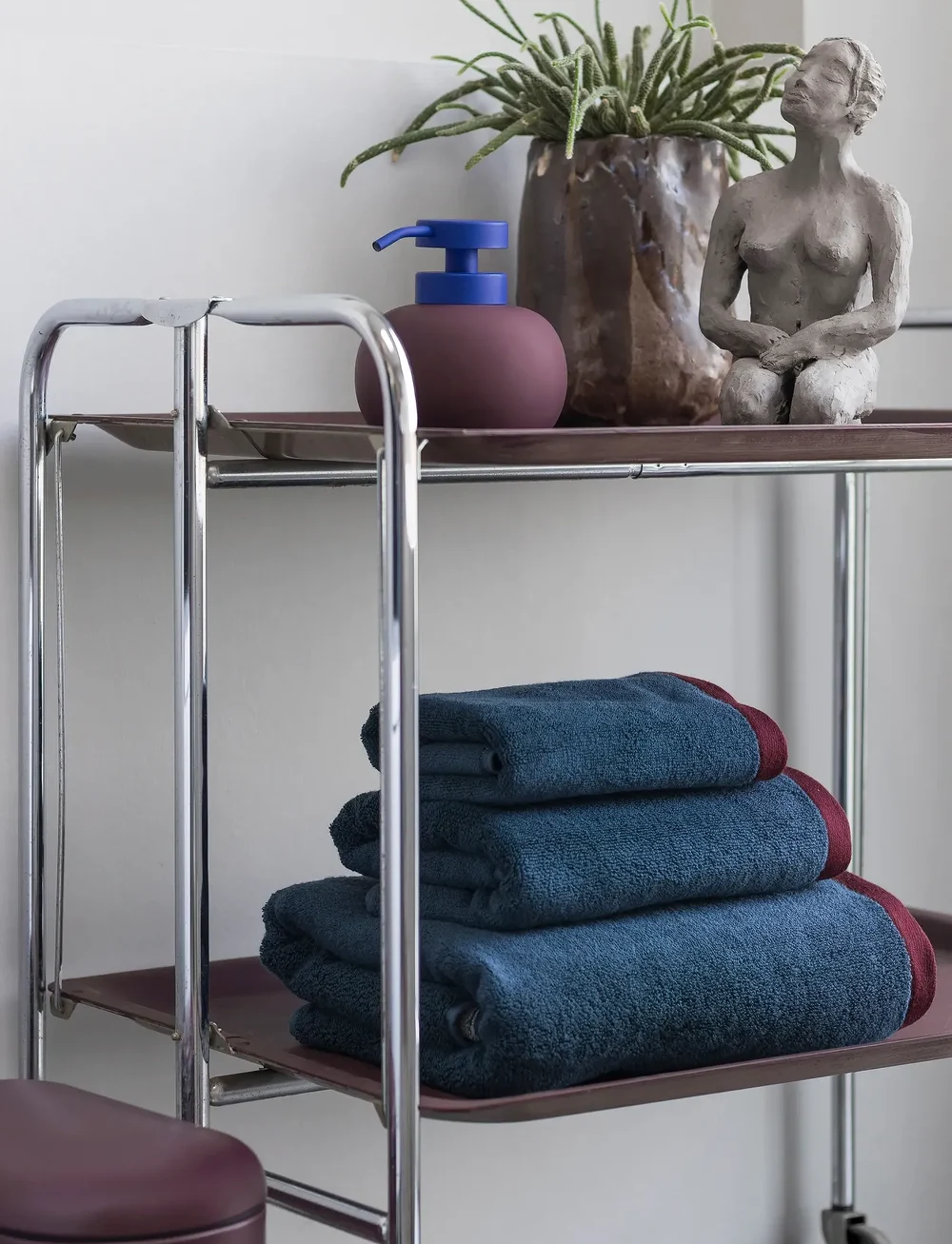 Mette Ditmer - SOFT towel - badetücher - midnight blue / light grey - 3