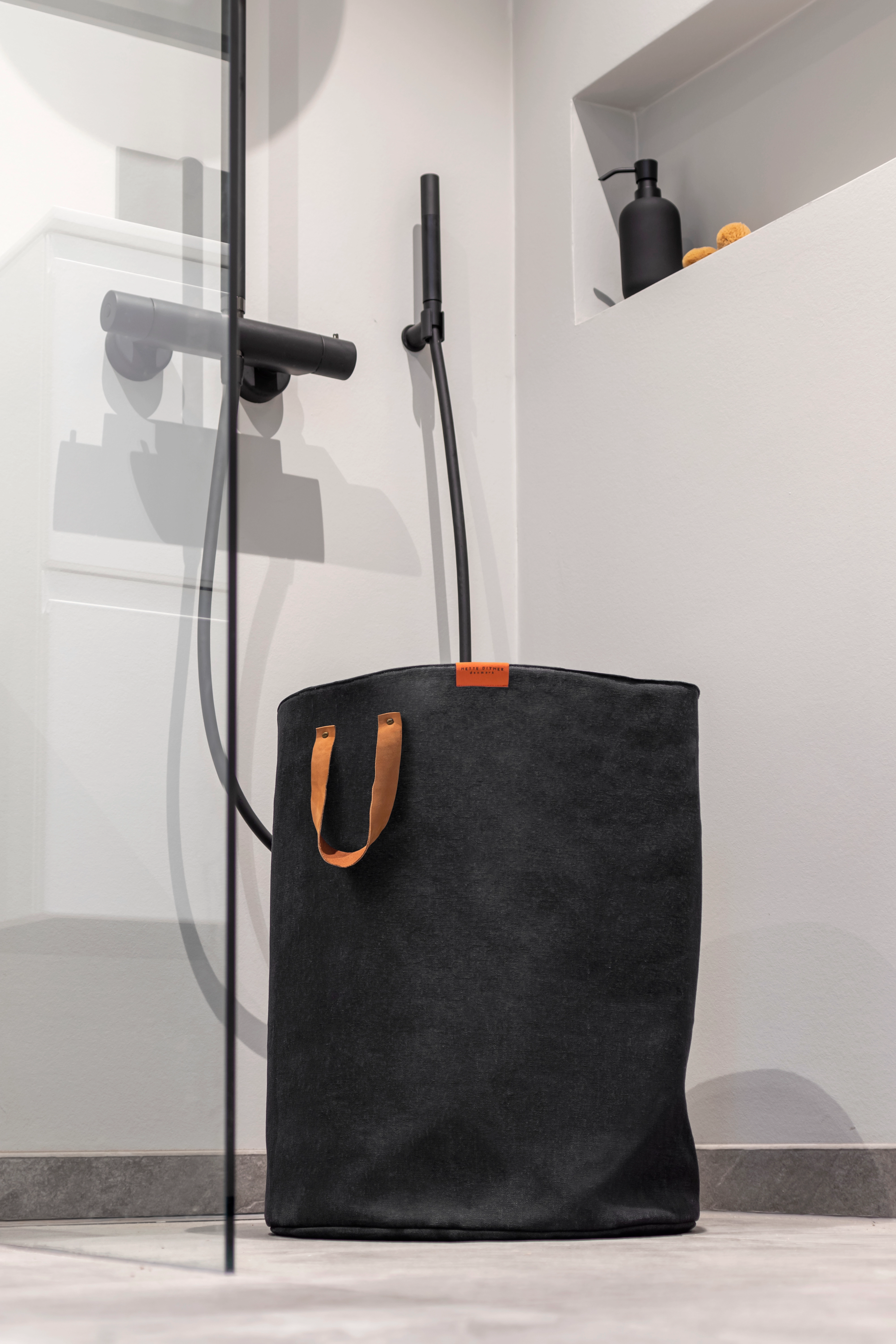 Mette Ditmer - SORTIT laundry bag - kodu - black - 2
