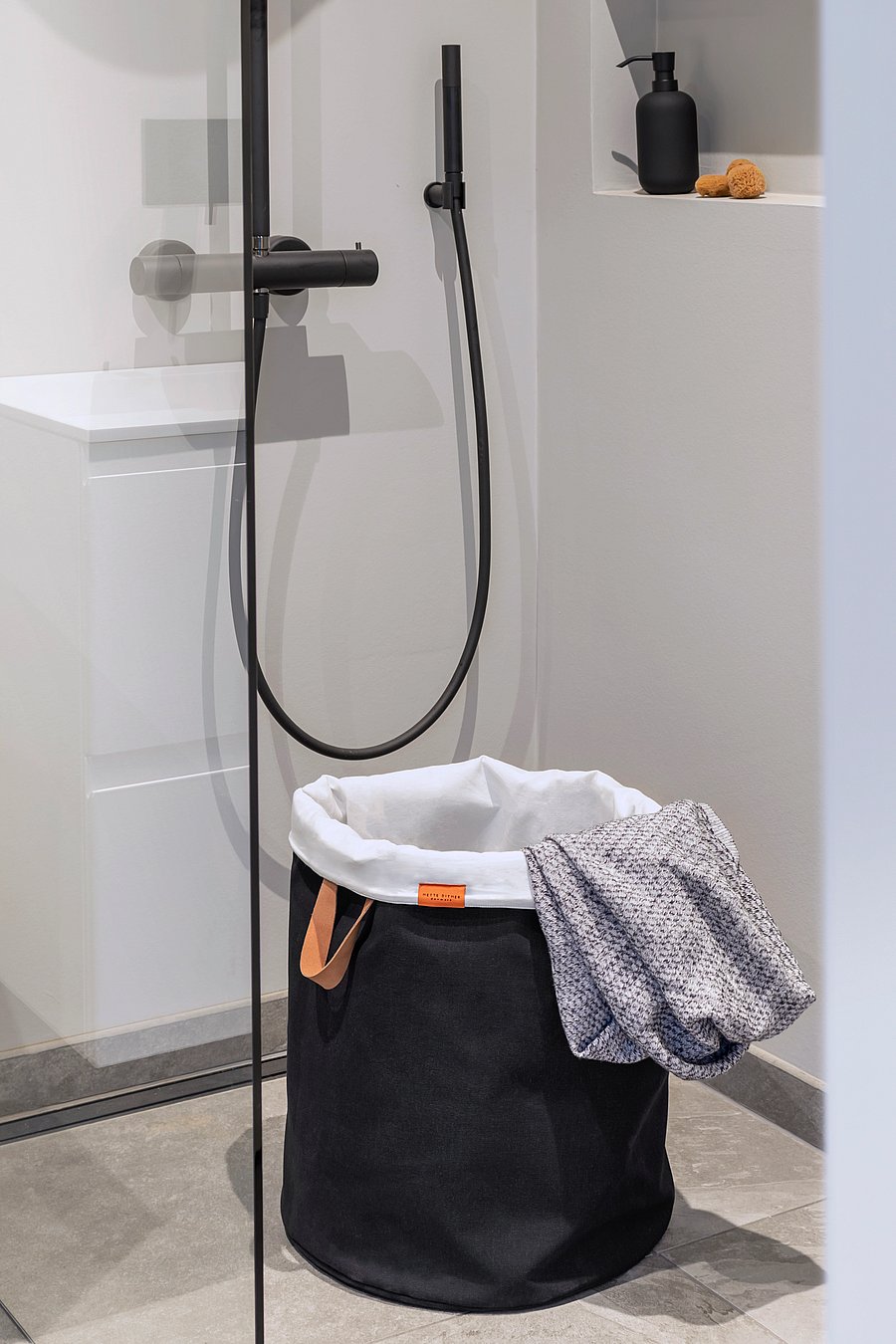 Mette Ditmer - SORTIT laundry bag - black - 3