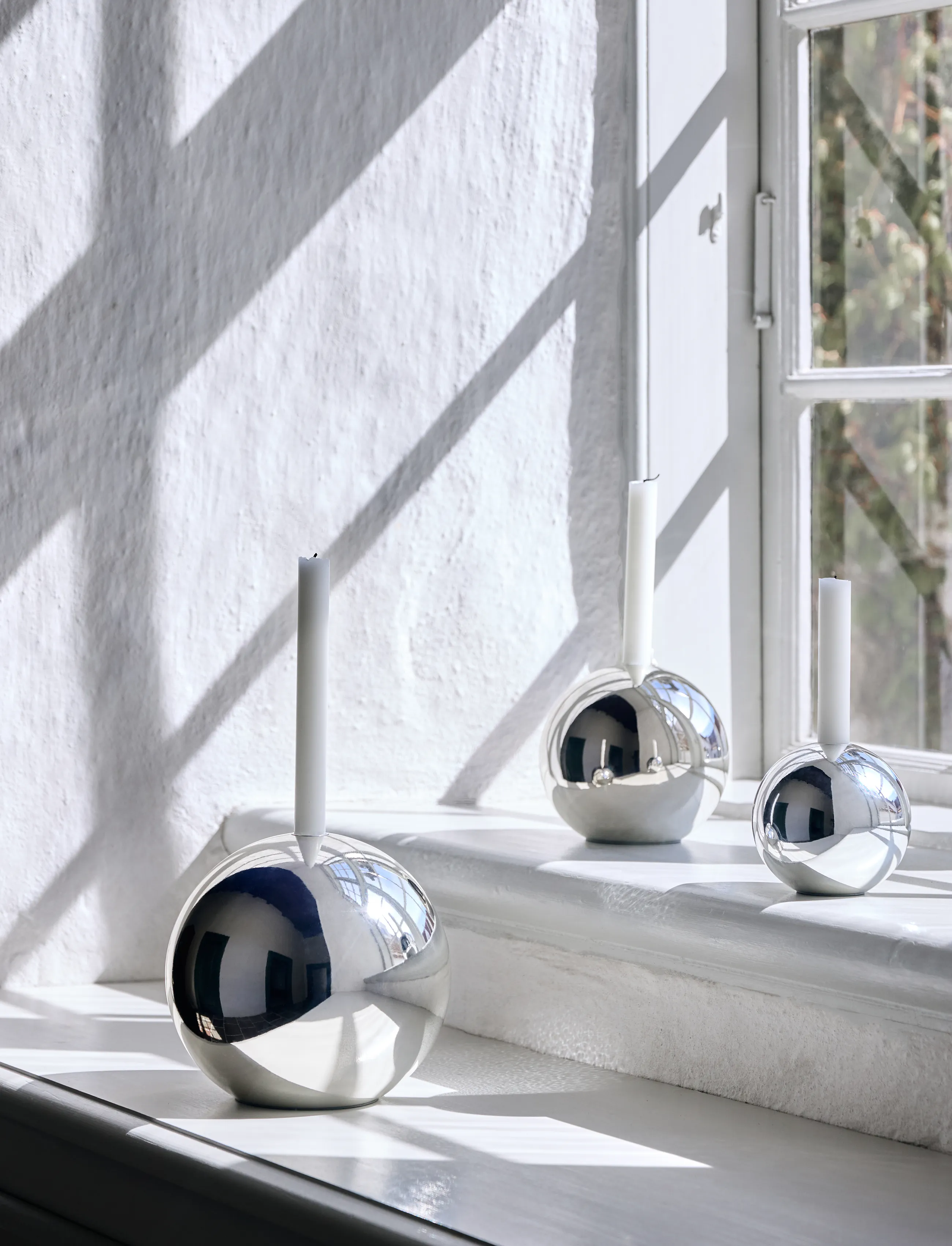 Mette Ditmer - SPHERE candle holder, medium - chrome - 0