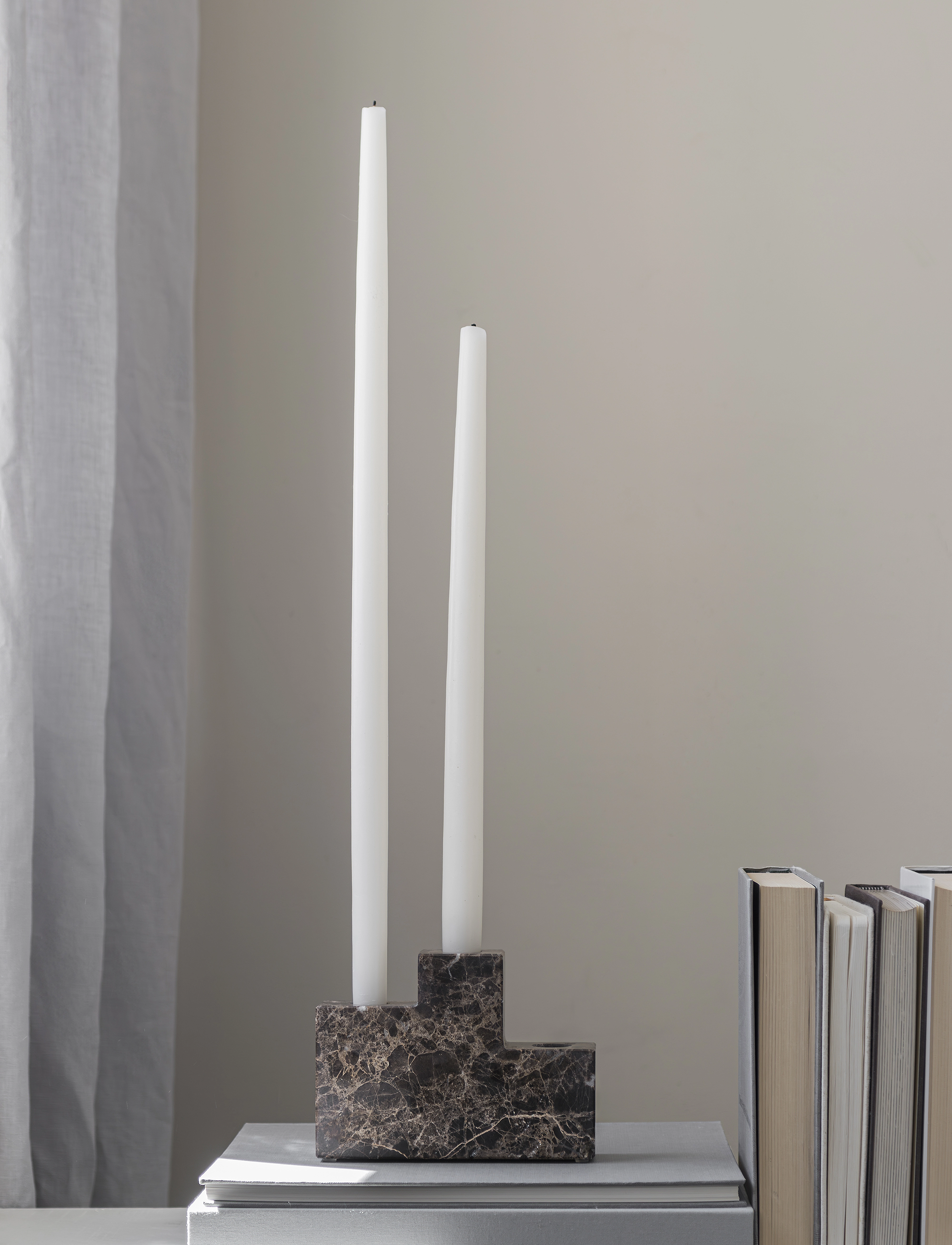 Mette Ditmer Step Candleholder, W4.5X L16.5X H12 cm, Candlesticks & Lanterns, Braun - Candlesticks, Homeware