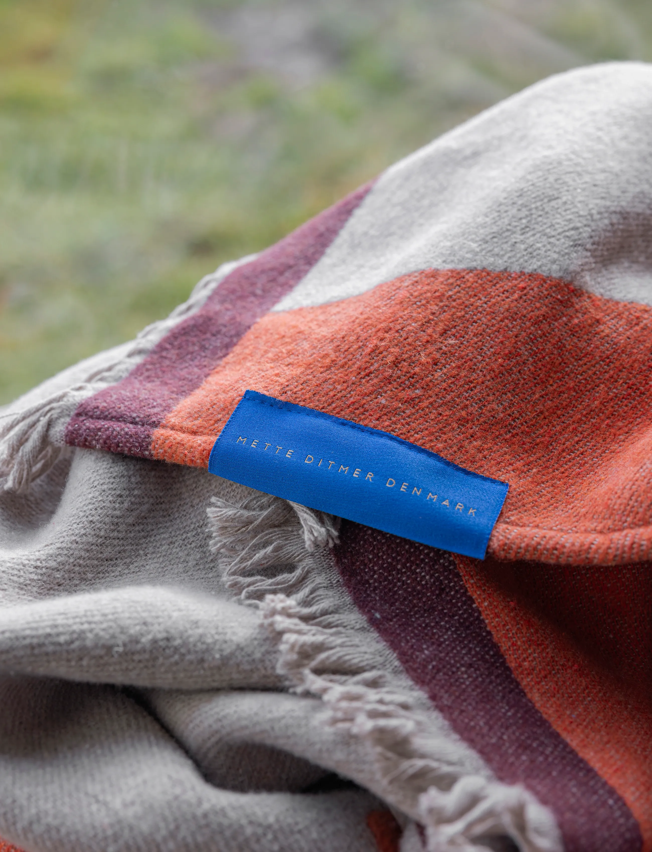 Mette Ditmer - STUDIO throw - filtar & plädar - orange - 4