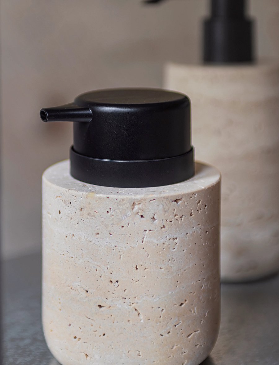 Mette Ditmer - TRAVERTINE dispenser - seebidosaatorid ja -alused - linen - 0