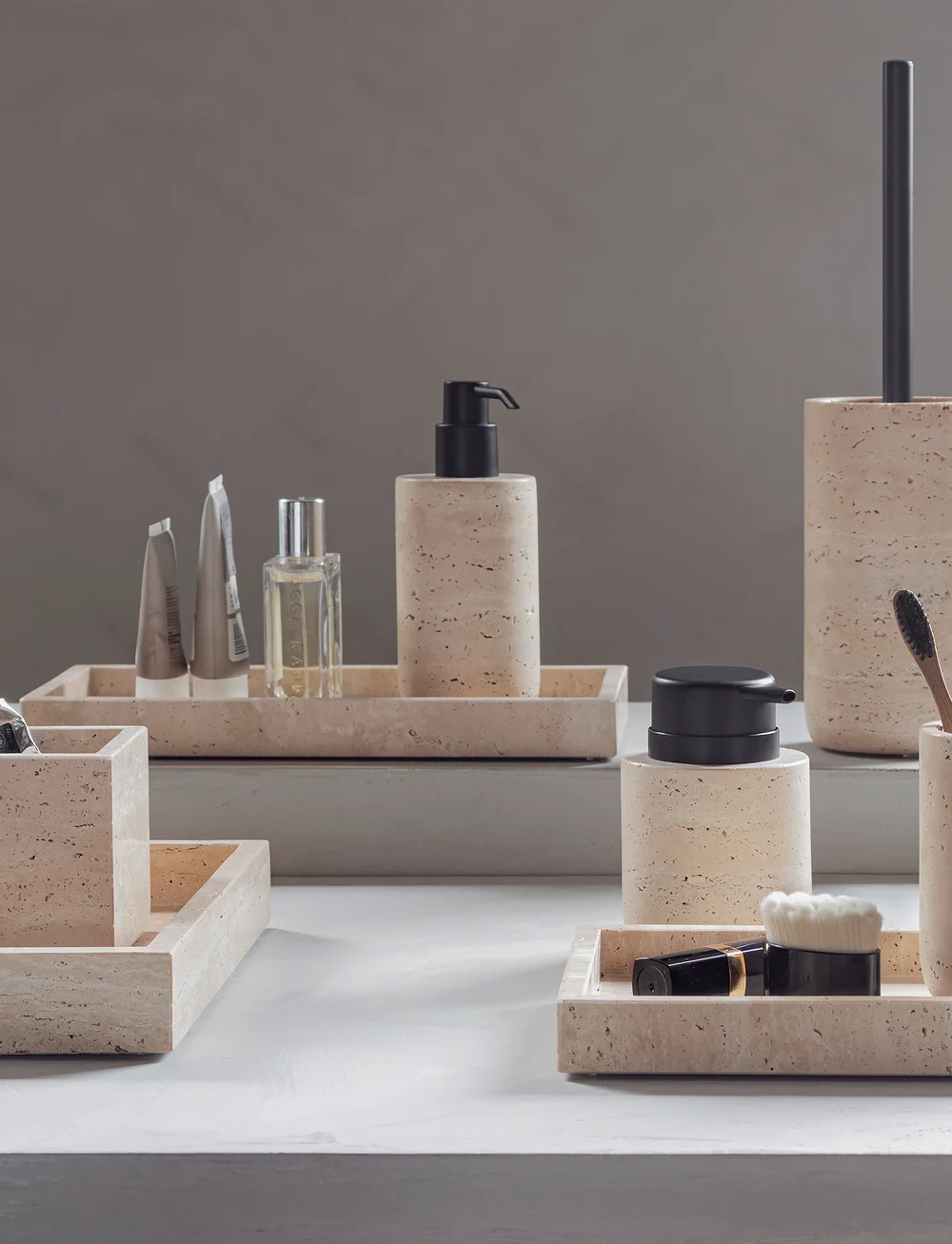 Mette Ditmer - TRAVERTINE tray - dekoschalen - linen - 1