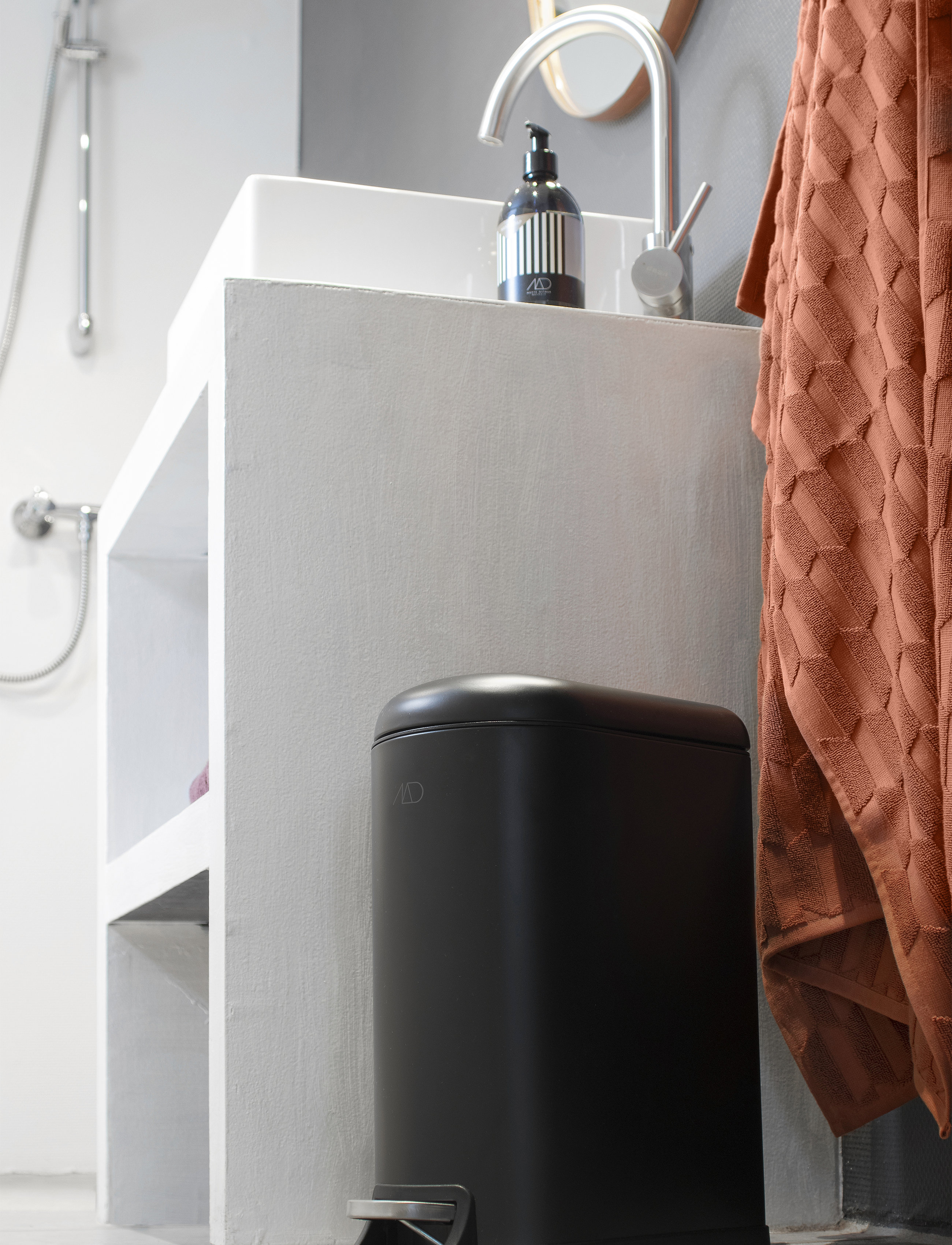 Mette Ditmer - WALTHER pedal bin - papirkurve & skraldespande - black - 1