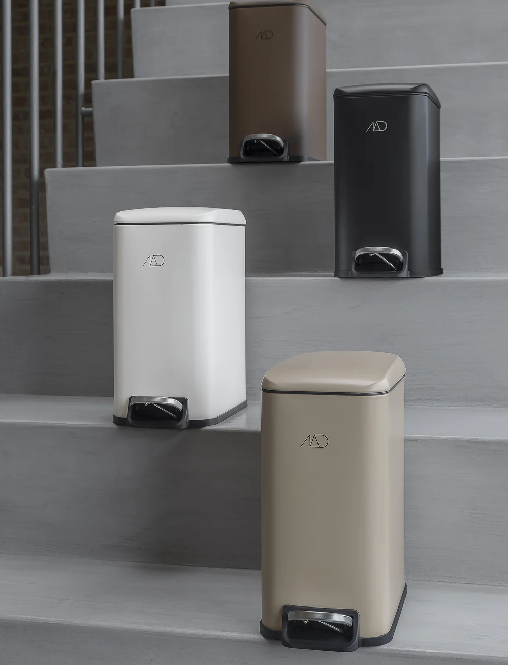 Mette Ditmer - WENDY pedal bin, 5 l. - papierkörbe - off-white - 3