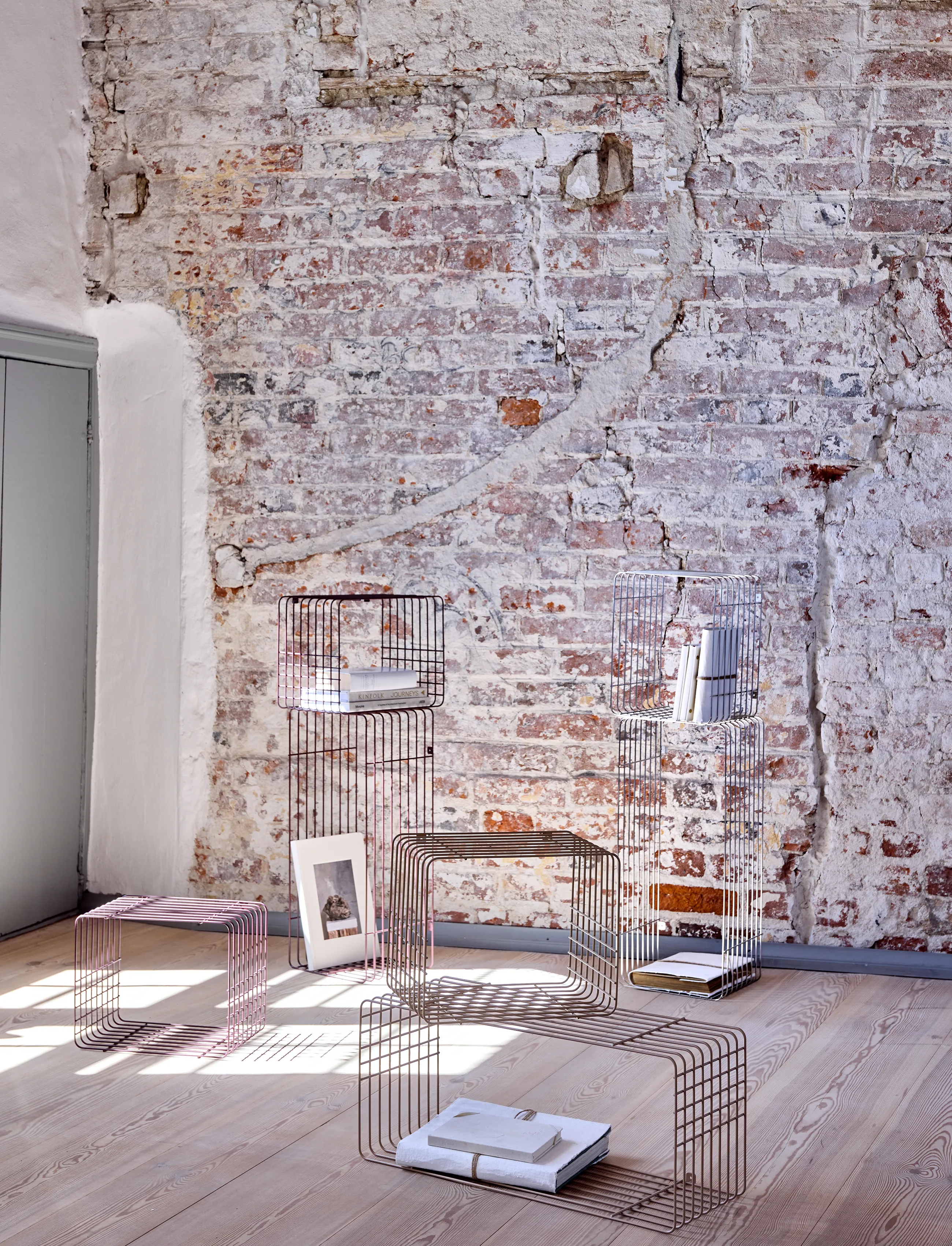Mette Ditmer - WIRE rack, short - hylder - chrome - 3
