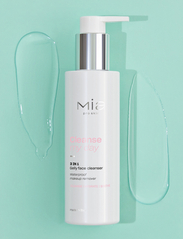 Mia Makeup - Mia Pro skin - CLEANSE MY DAY 3 IN 1 - ansiktsrengöring - natural - 2