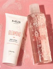 Mia Makeup - Mia Pro skin - GLEAMING GROOVE  Sweet & Floral Body Set - alhaisimmat hinnat - natural - 2