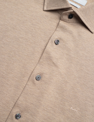 Michael Kors - SOLID PIQUE SLIM SHIRT - basic shirts - beige - 3