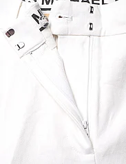 Michael Kors - PLEATED SHORT - chino shorts - white - 3