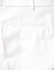 Michael Kors - PLEATED SHORT - chino shorts - white - 4