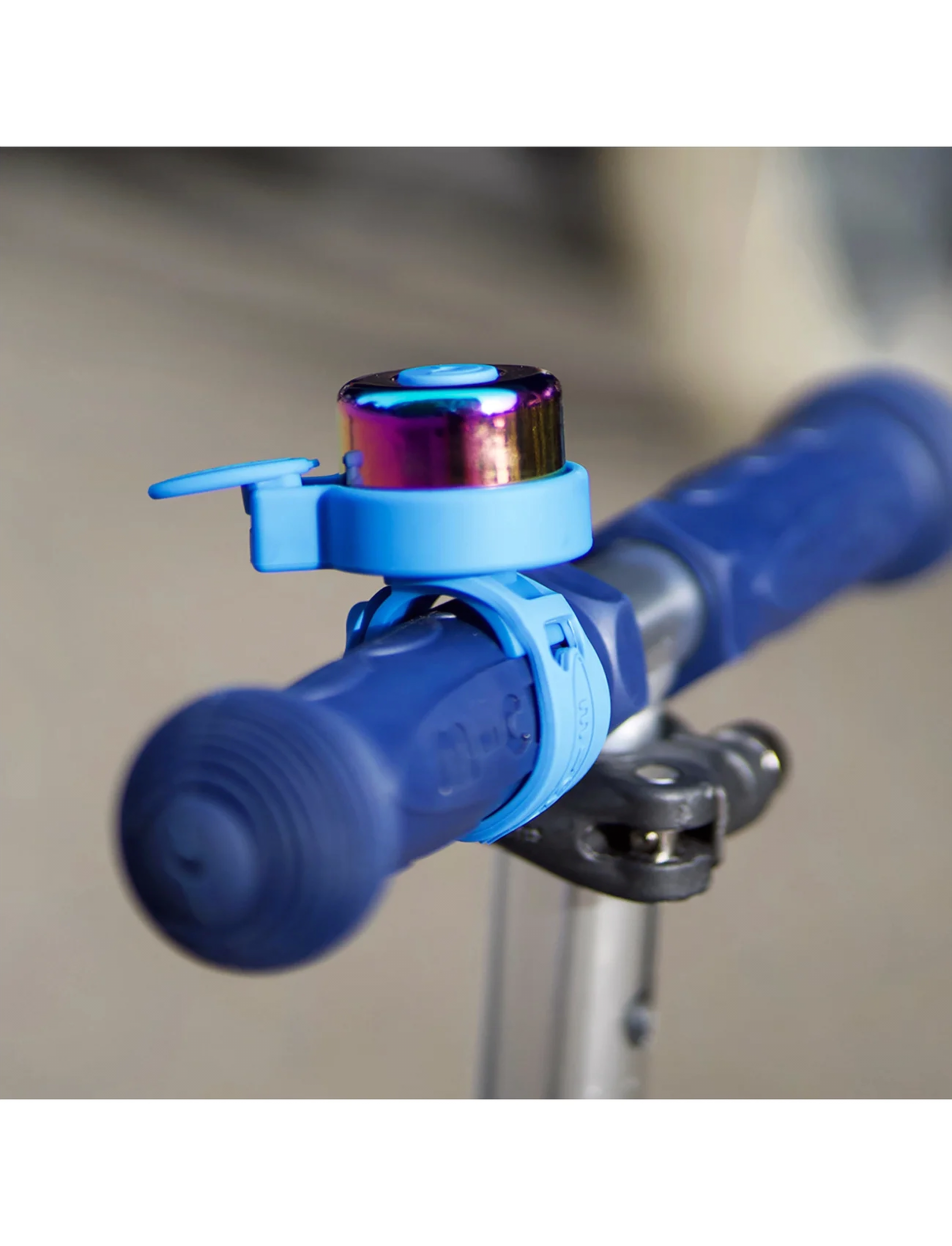 Micro Micro - Ringeklokke - Neochrome Blue, One Size, Blue, Outdoor Legetøj > Kick Bikes, Børn