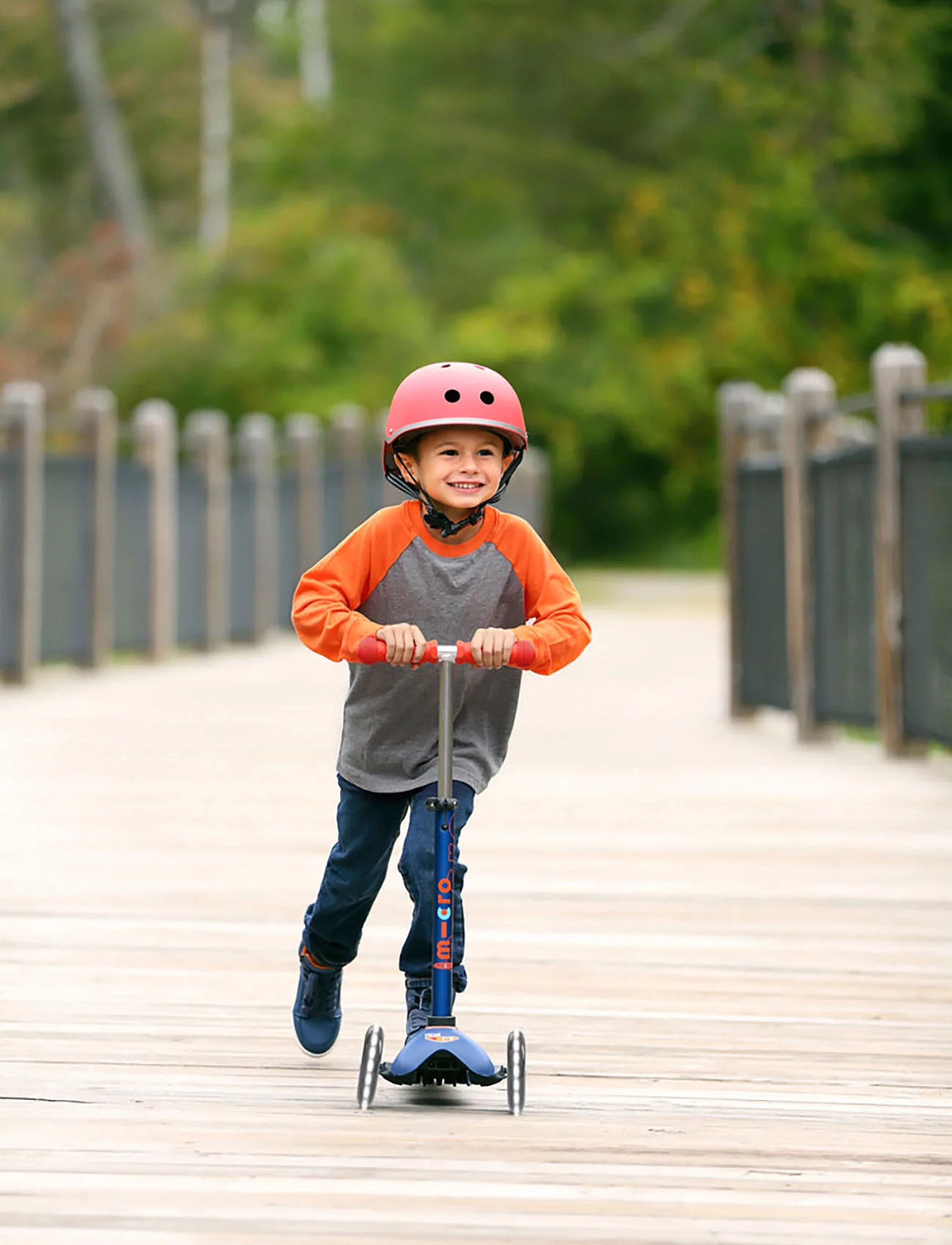 Micro Micro - Mini Deluxe Led - Navy Blue, One Size, Navy, Outdoor Legetøj > Kick Bikes, Børn