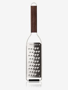 Master Series Extra Coarse Grater with Walnut Handle, Microplane