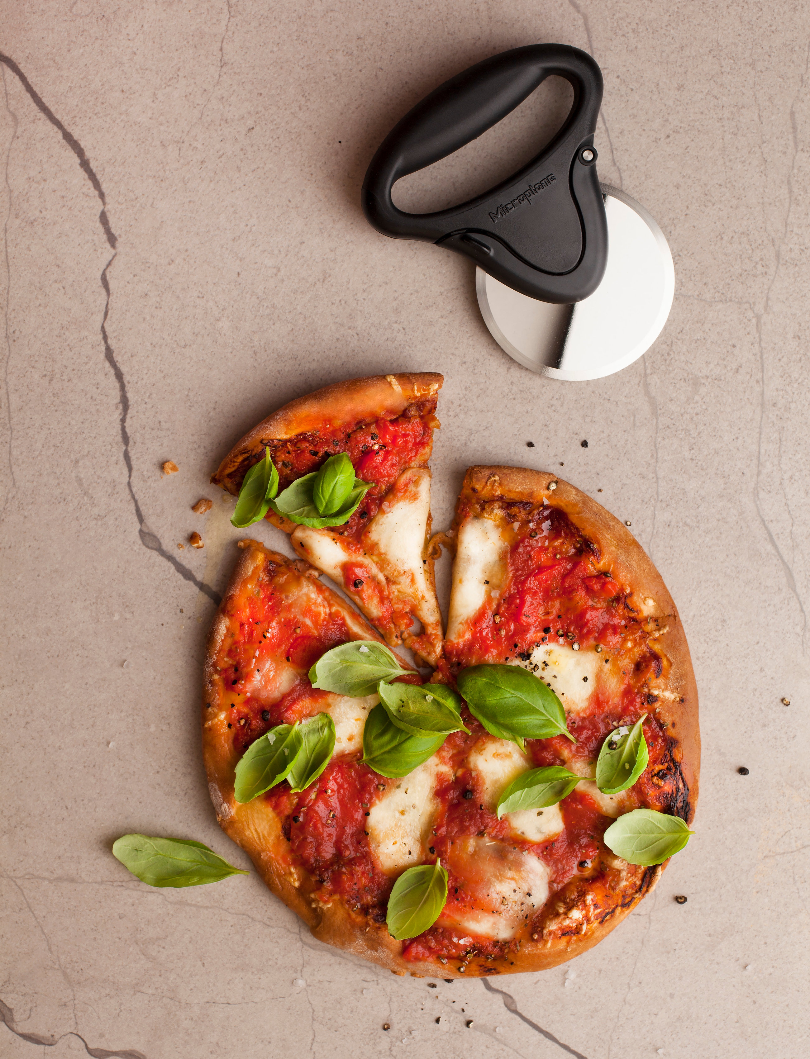 Microplane - Pizza Cutter Wheel - black - 2