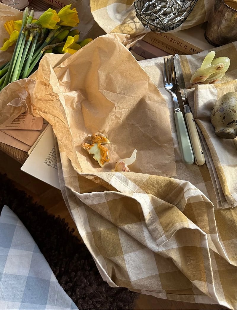 Midnatt - Napkins 4-pack Ruth - linased ja puuvillased salvrätikud - green - 3