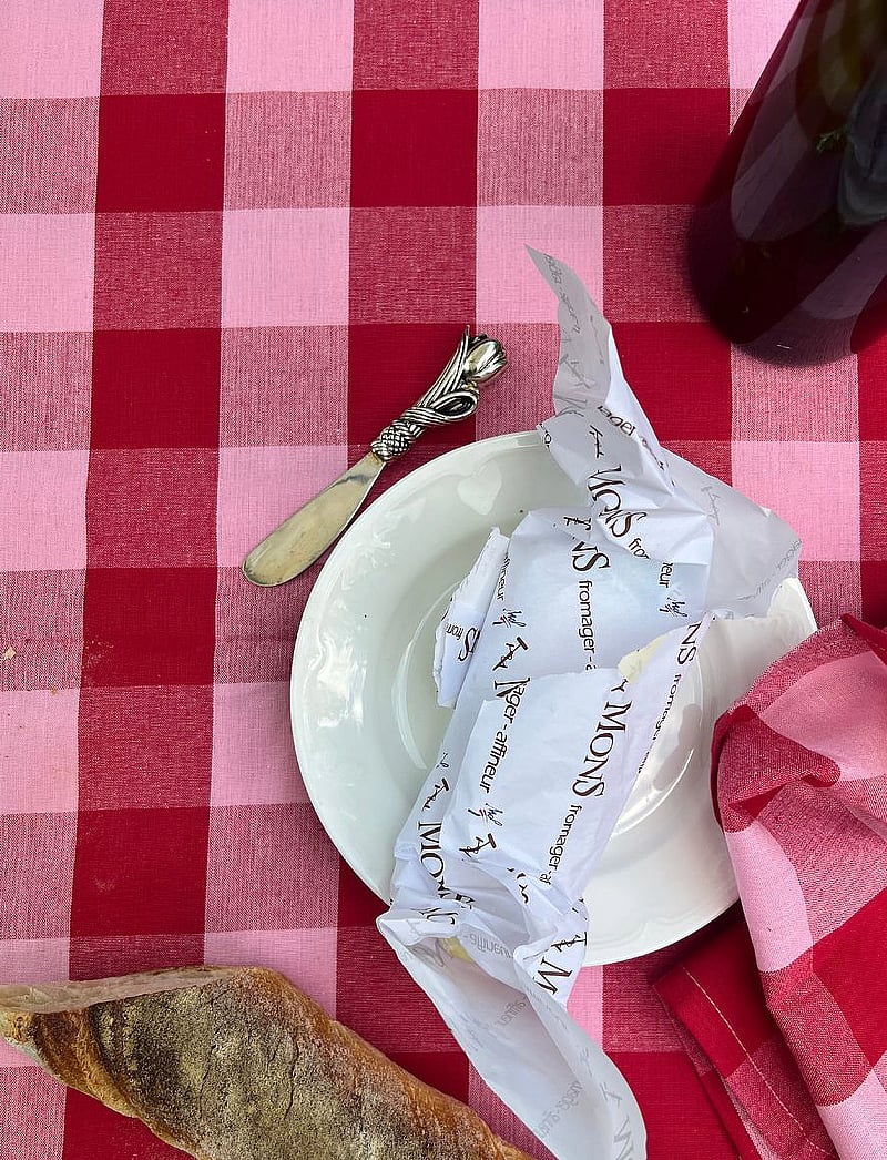 Midnatt - Napkins 4-pack Paola - stoffservietten - red and pink - 2