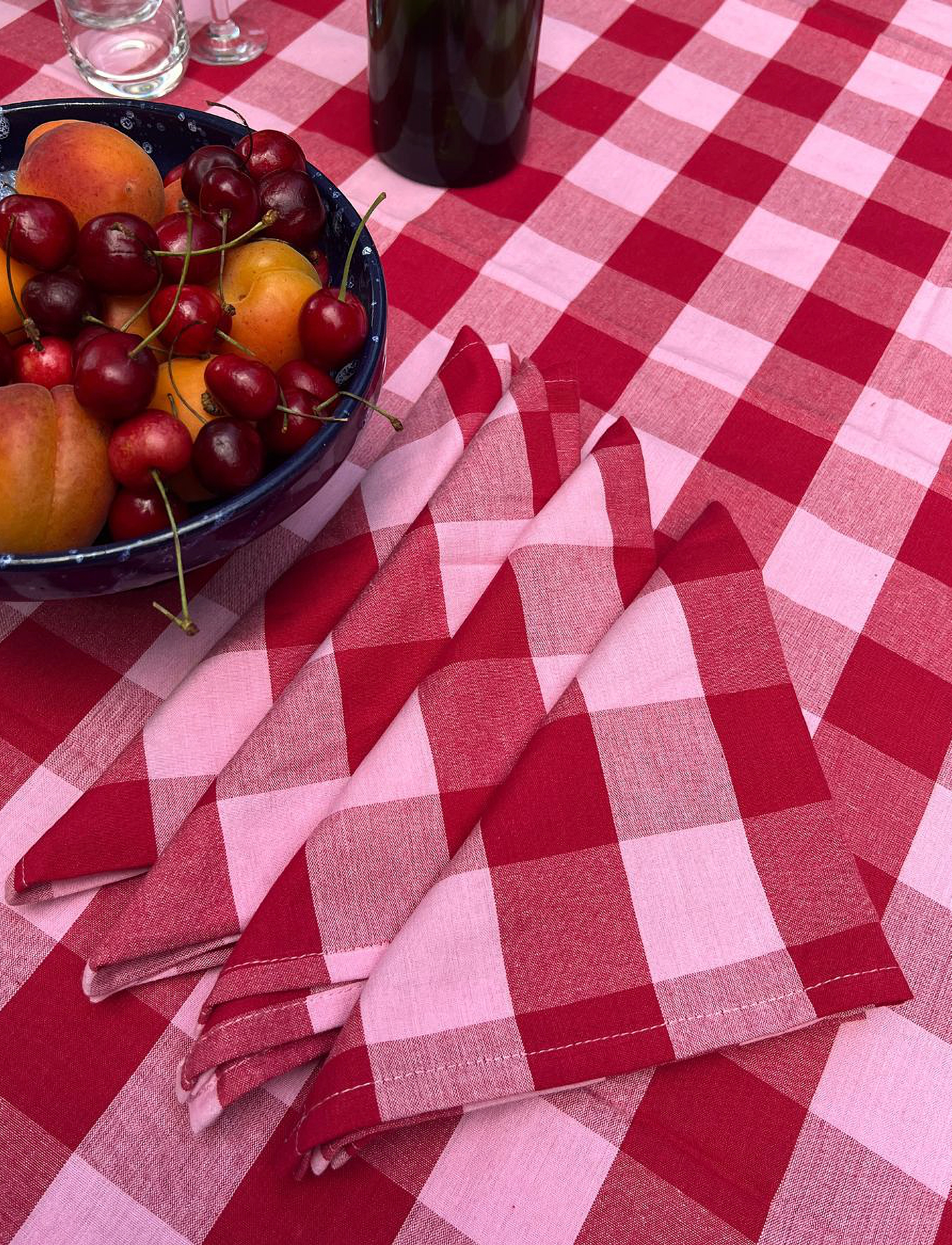 Midnatt - Napkins 4-pack Paola - stofservietter - red and pink - 3