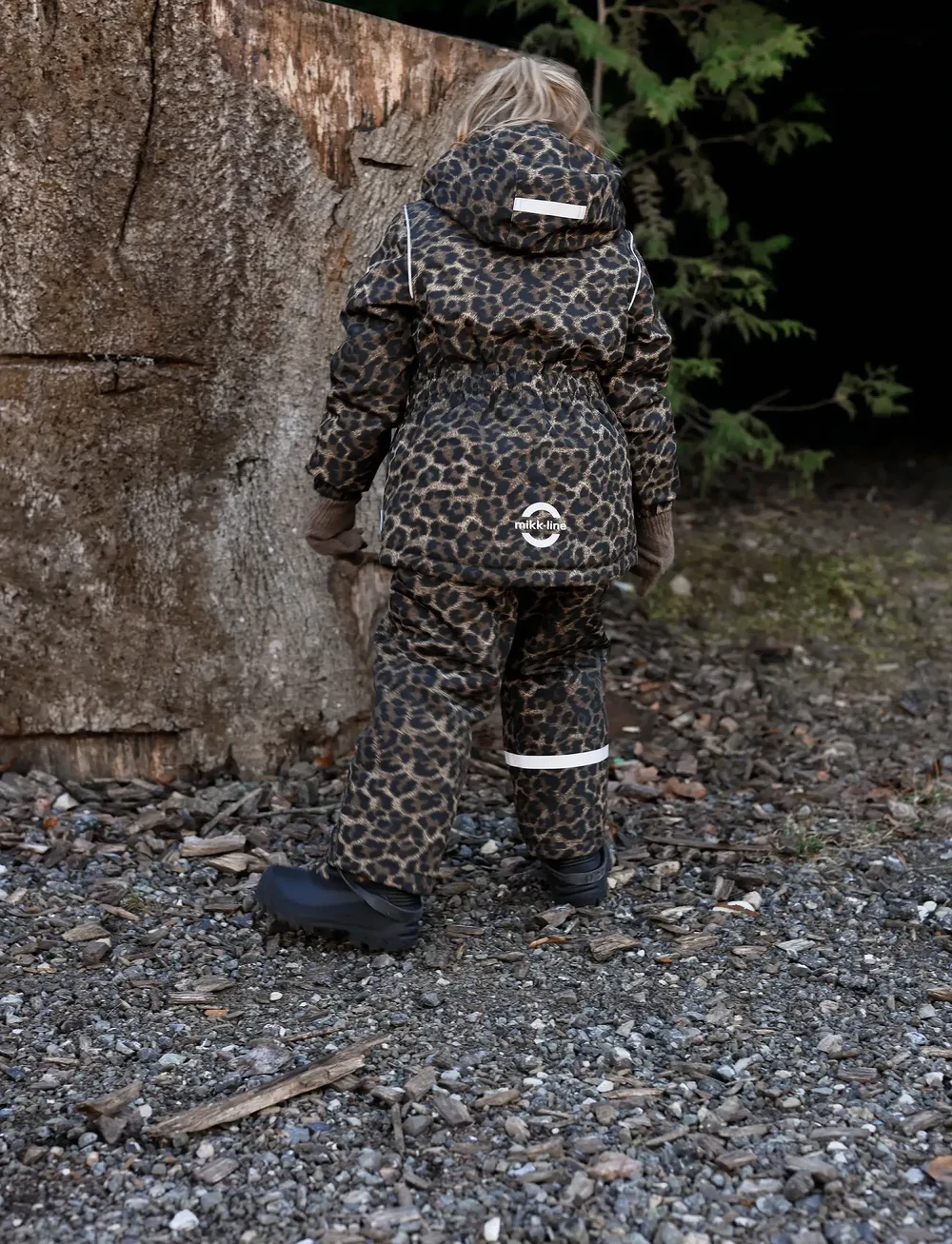 mikk-line - Winter Jacket waist AOP - skijakker - leo - 4