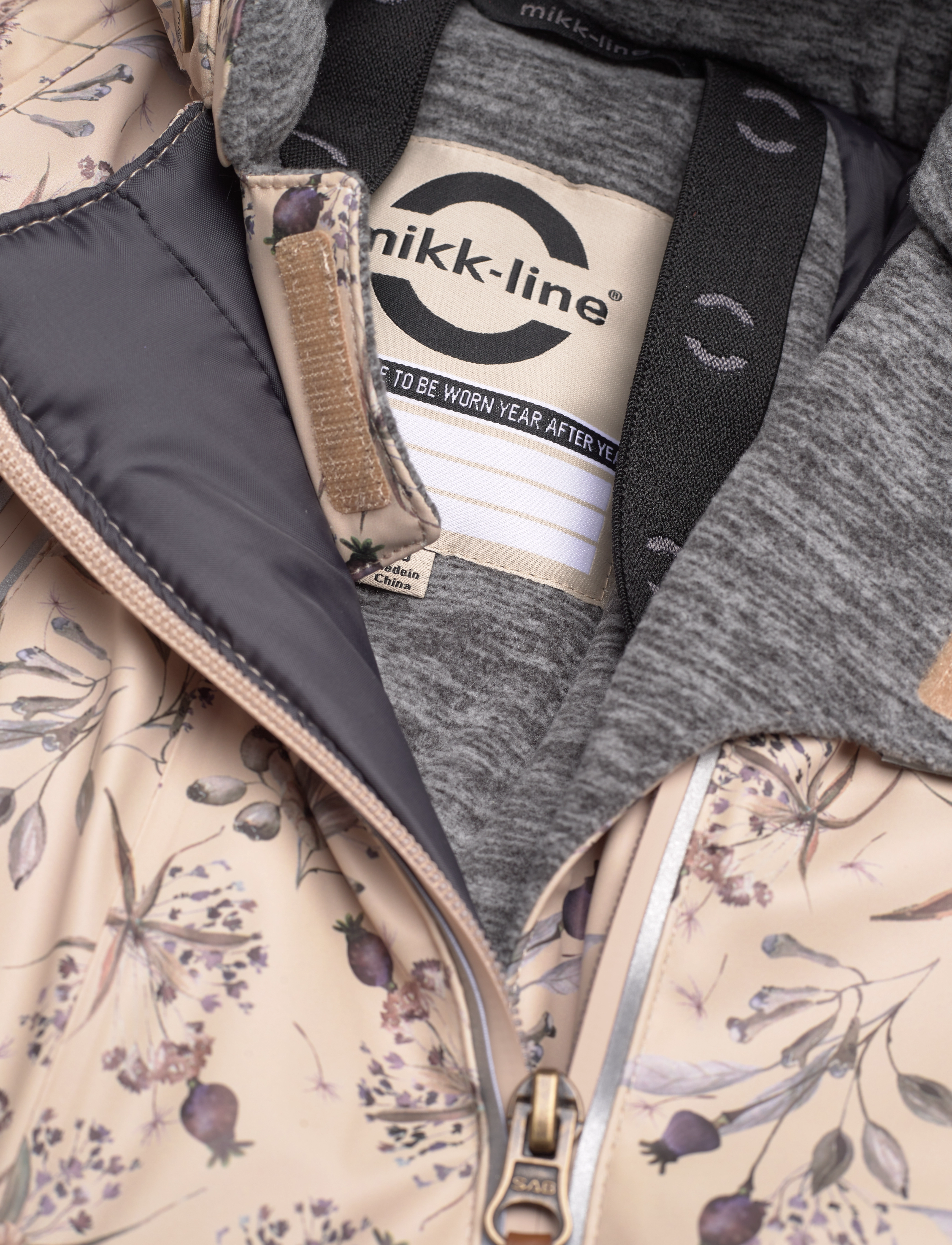 mikk-line - PU Snow Suit 2 Zip Recycled - AOP - talvekombinesoon - doeskin - 2