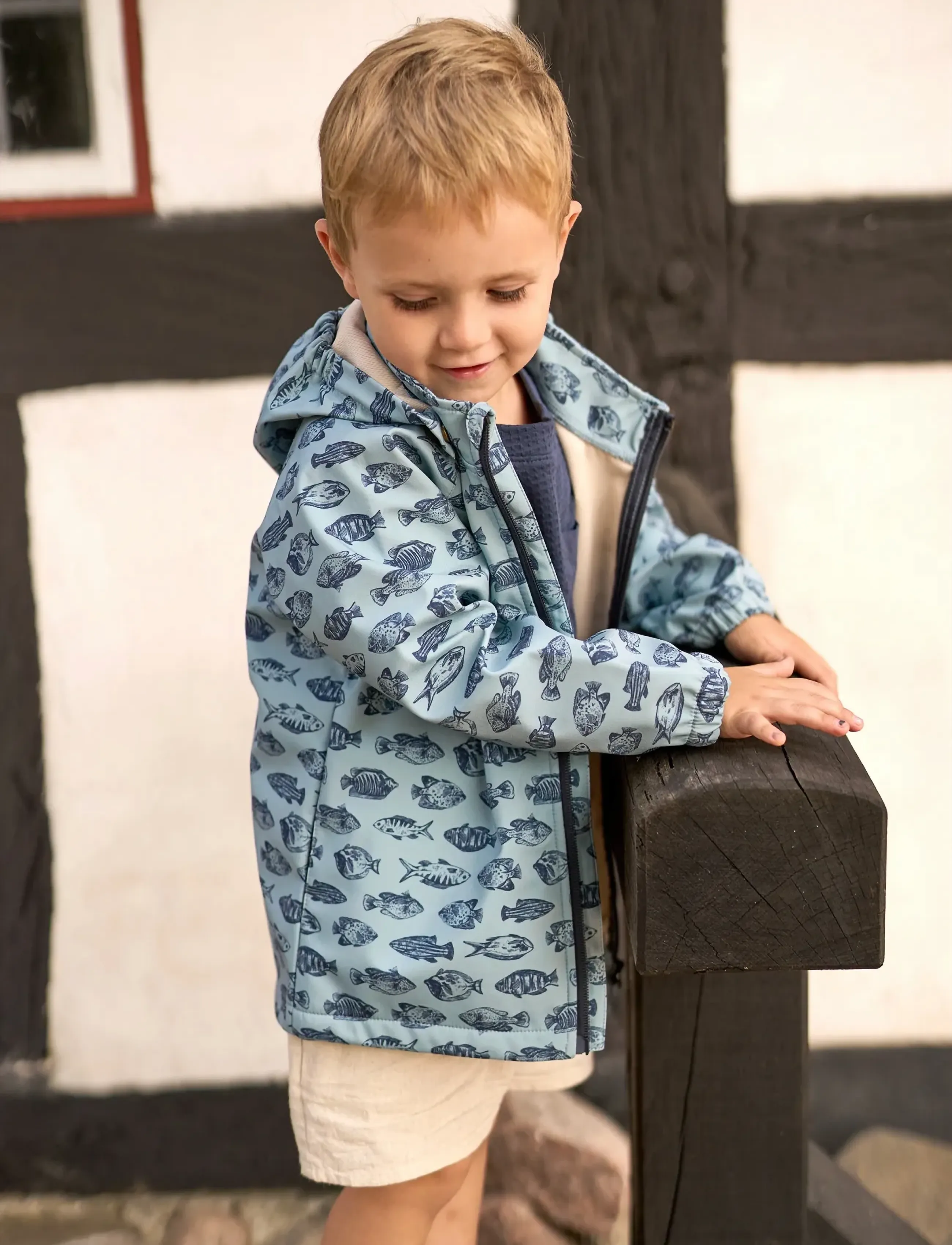mikk-line Softshell Jacket Aop, 122, Softshells, Blau - Jackets, Kinder